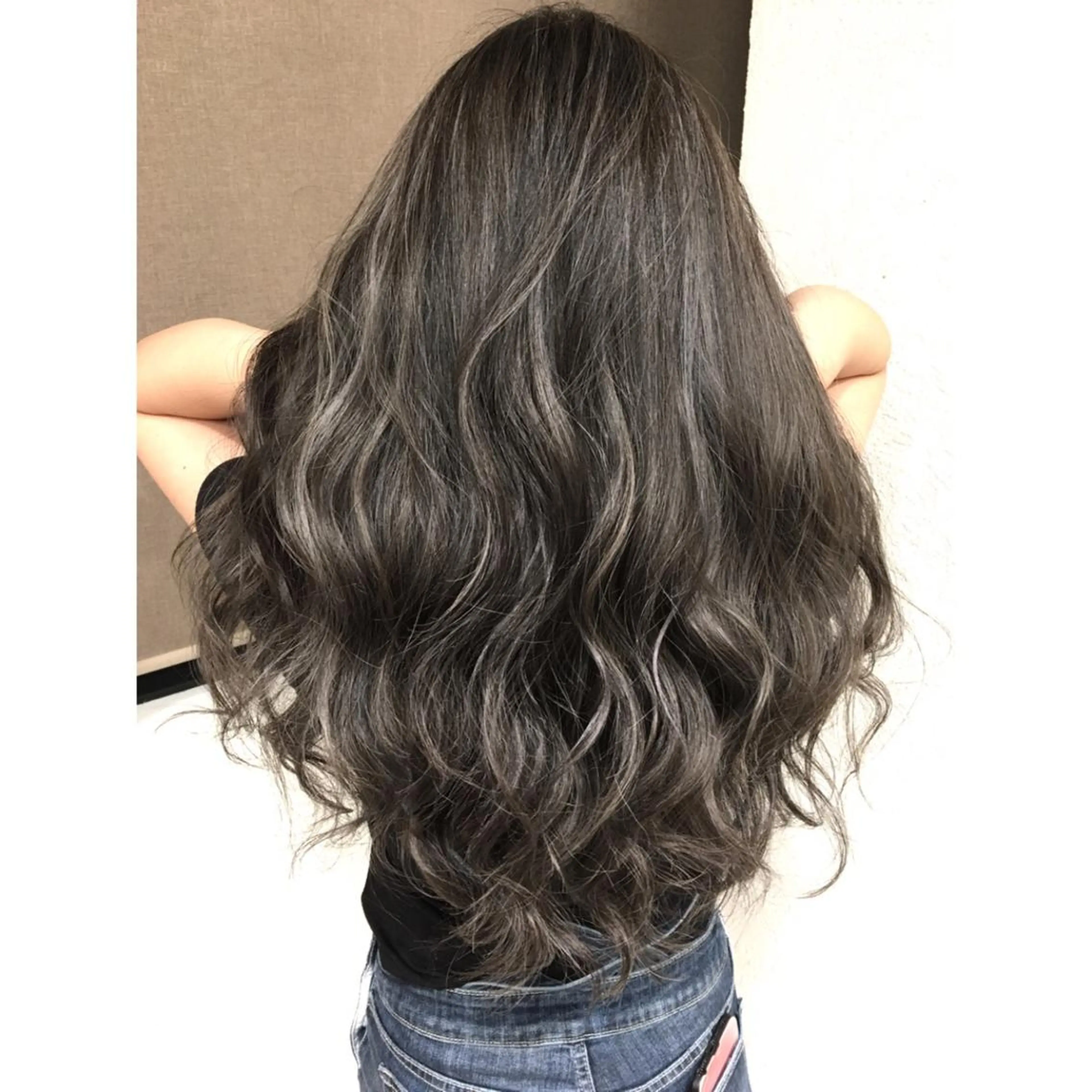 ロング カラー ハイライトカラー 3Dハイライト ハイライト ヘアカラー トリートメント 井上 一平のヘアスタイル