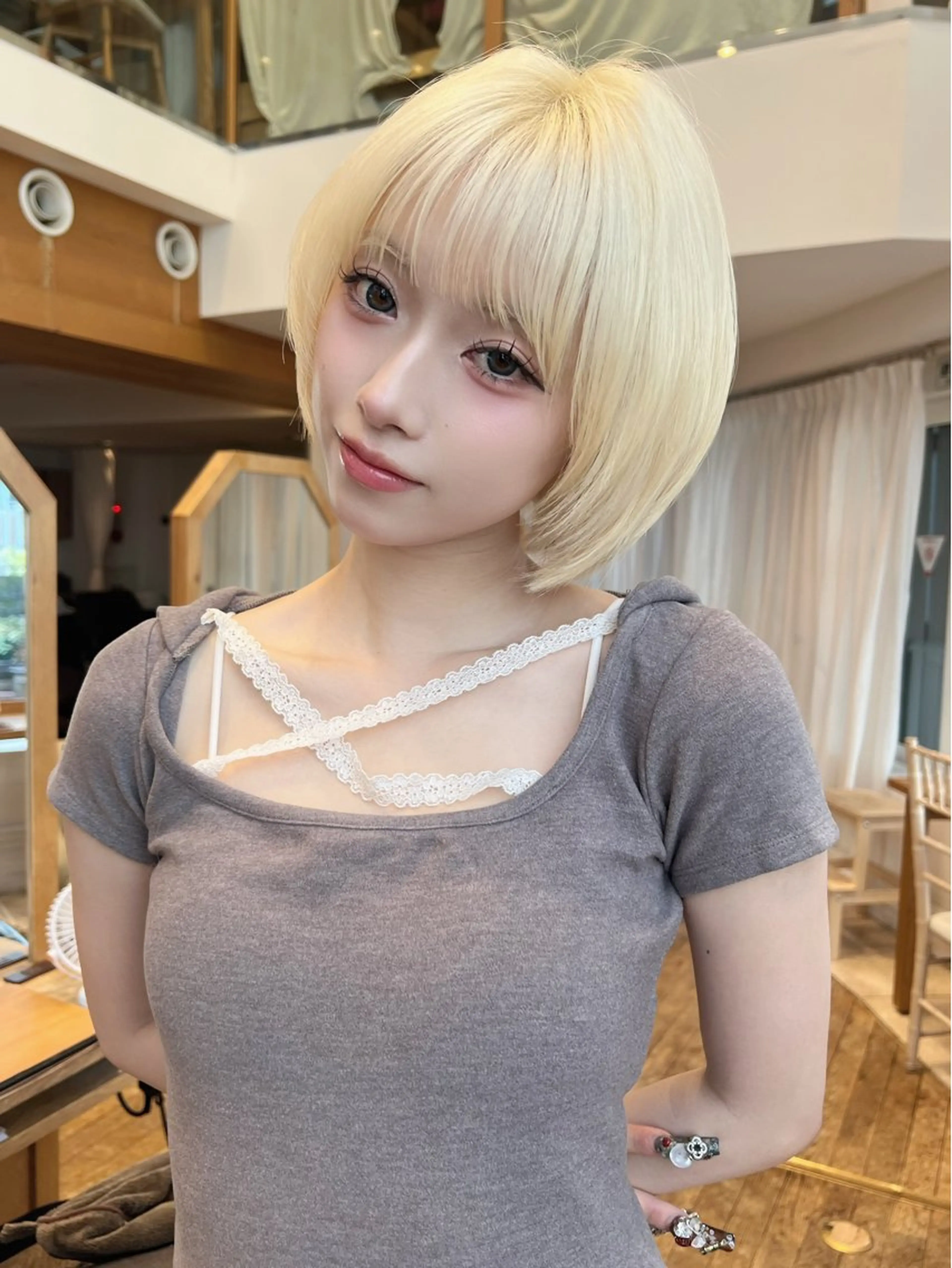 ブリーチ＋ケアカラー＋ケアトリートメントの写真