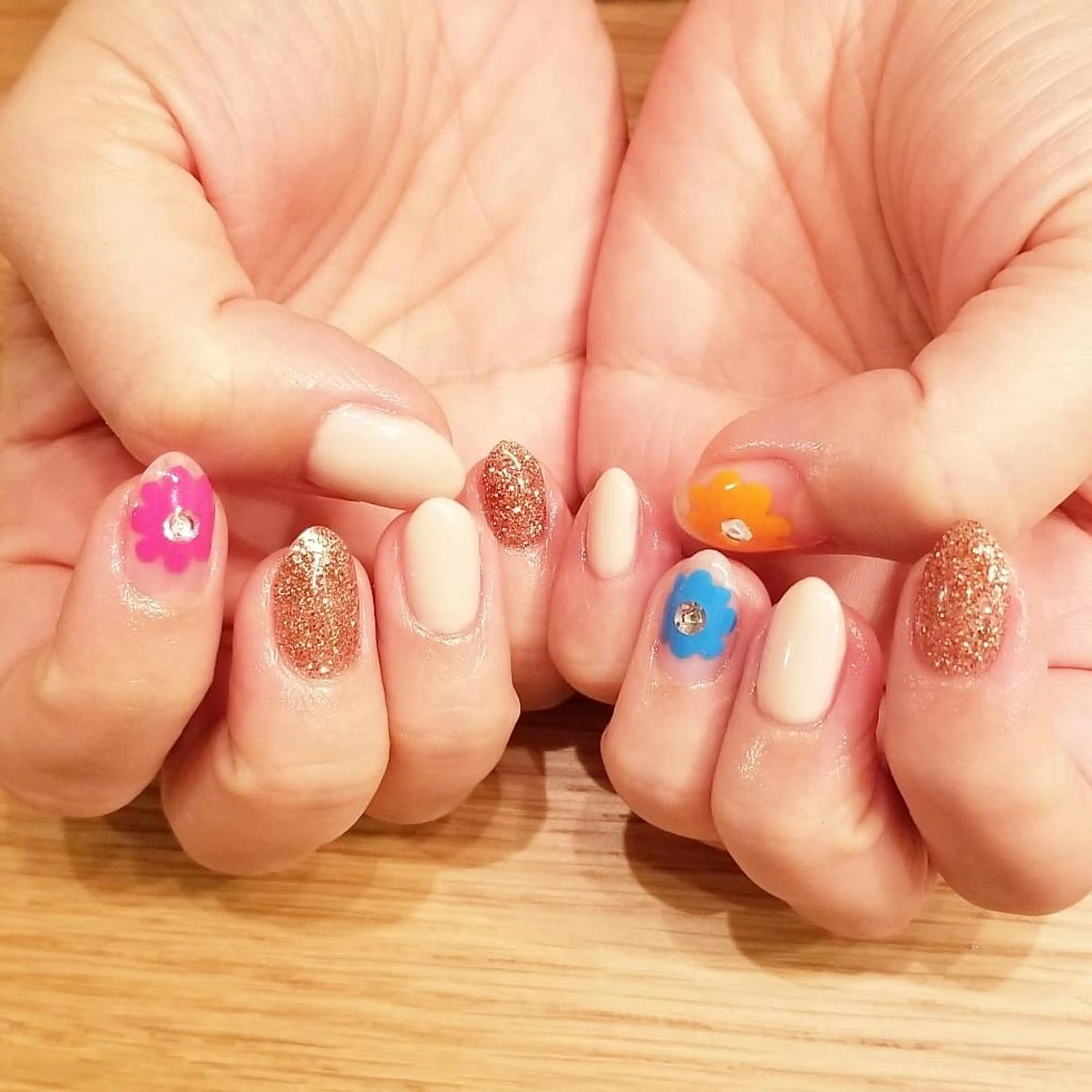 ネイル アートネイル フラワーネイル ラメ(グリッター) ワンカラーネイル 個人サロン saltnailのネイルデザイン