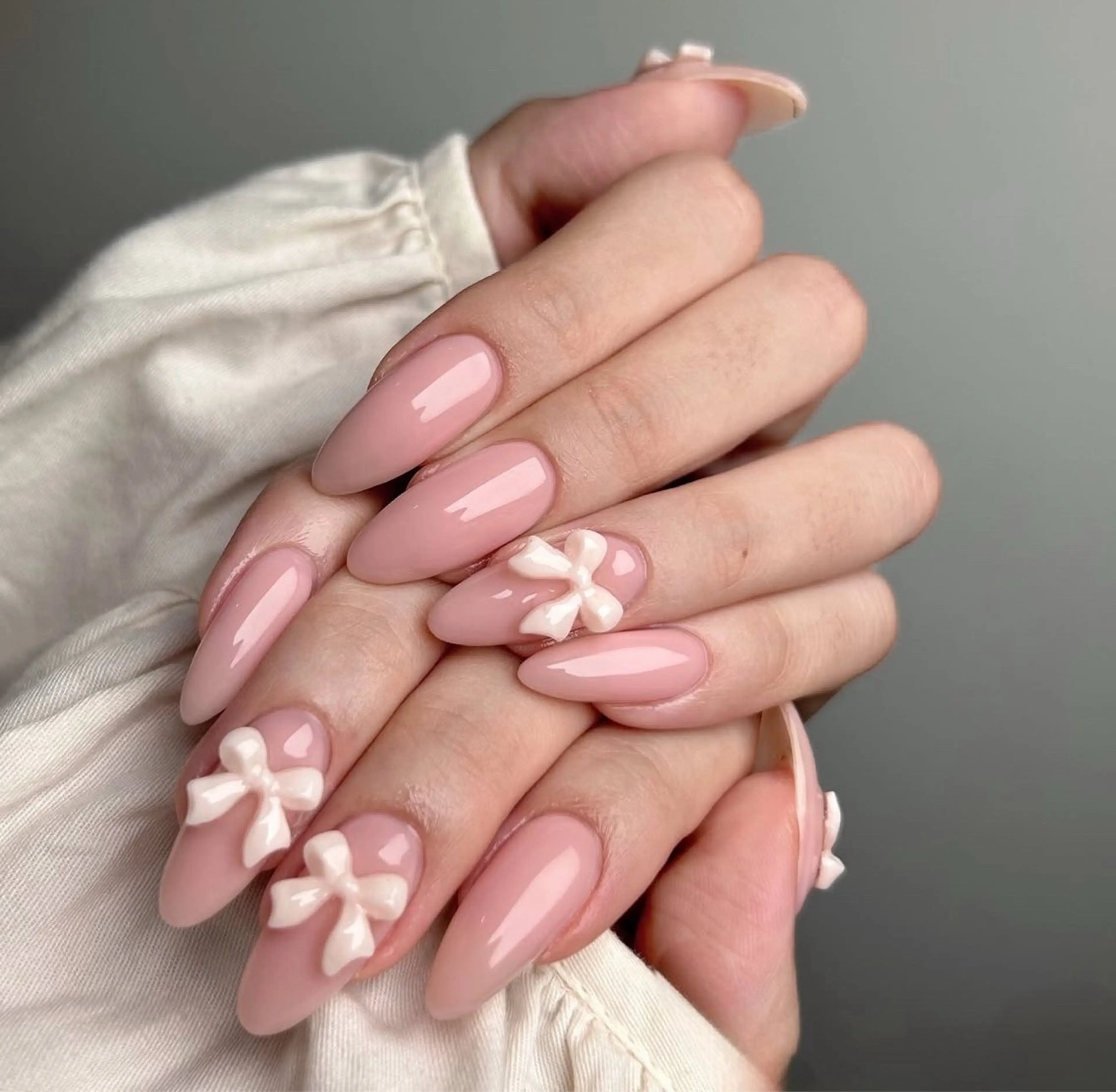 ネイル キラキラネイル マグネットネイル ミラーネイル ニュアンスネイル 春ネイル ハンドネイル Lina nail所属・Lunaa 池袋のネイルデザイン