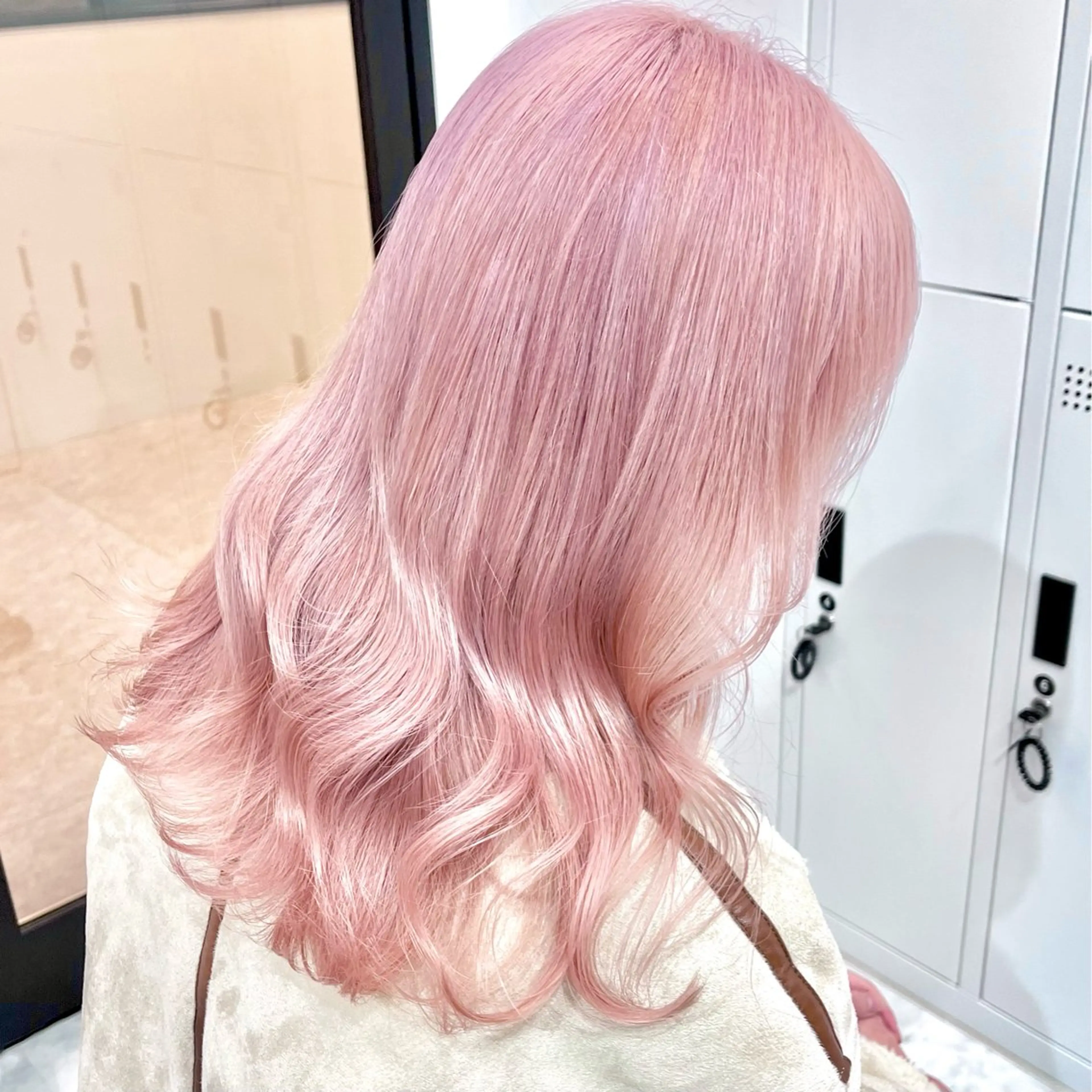 セミロング カラー パーマ ヘアアレンジ メンズ キッズ カット ヘアカラー トリートメント ✨艶ハイトーン/ 💗モモ໒꒱のヘアスタイル
