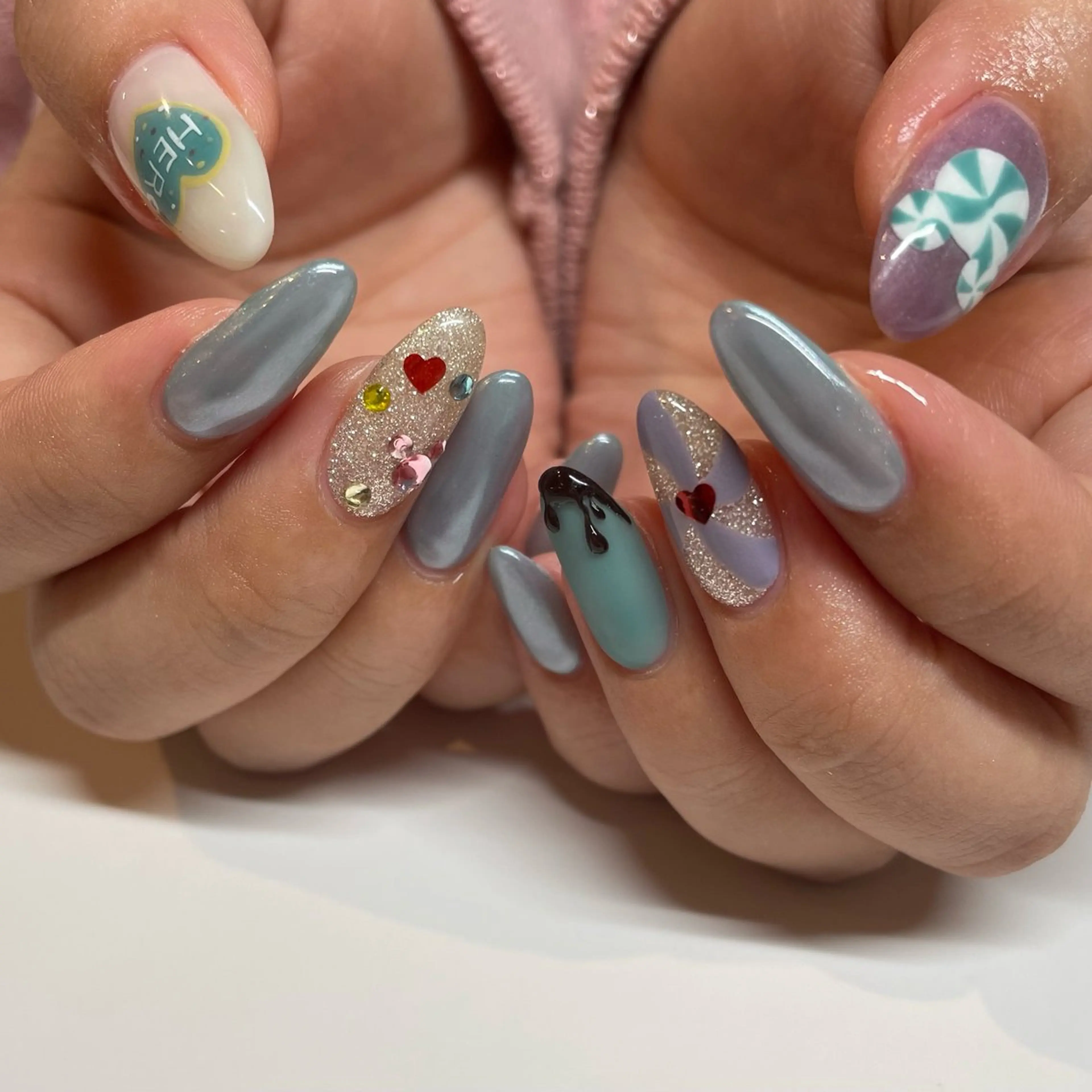 ネイル 持ち込み Manon Yuiのネイルデザイン