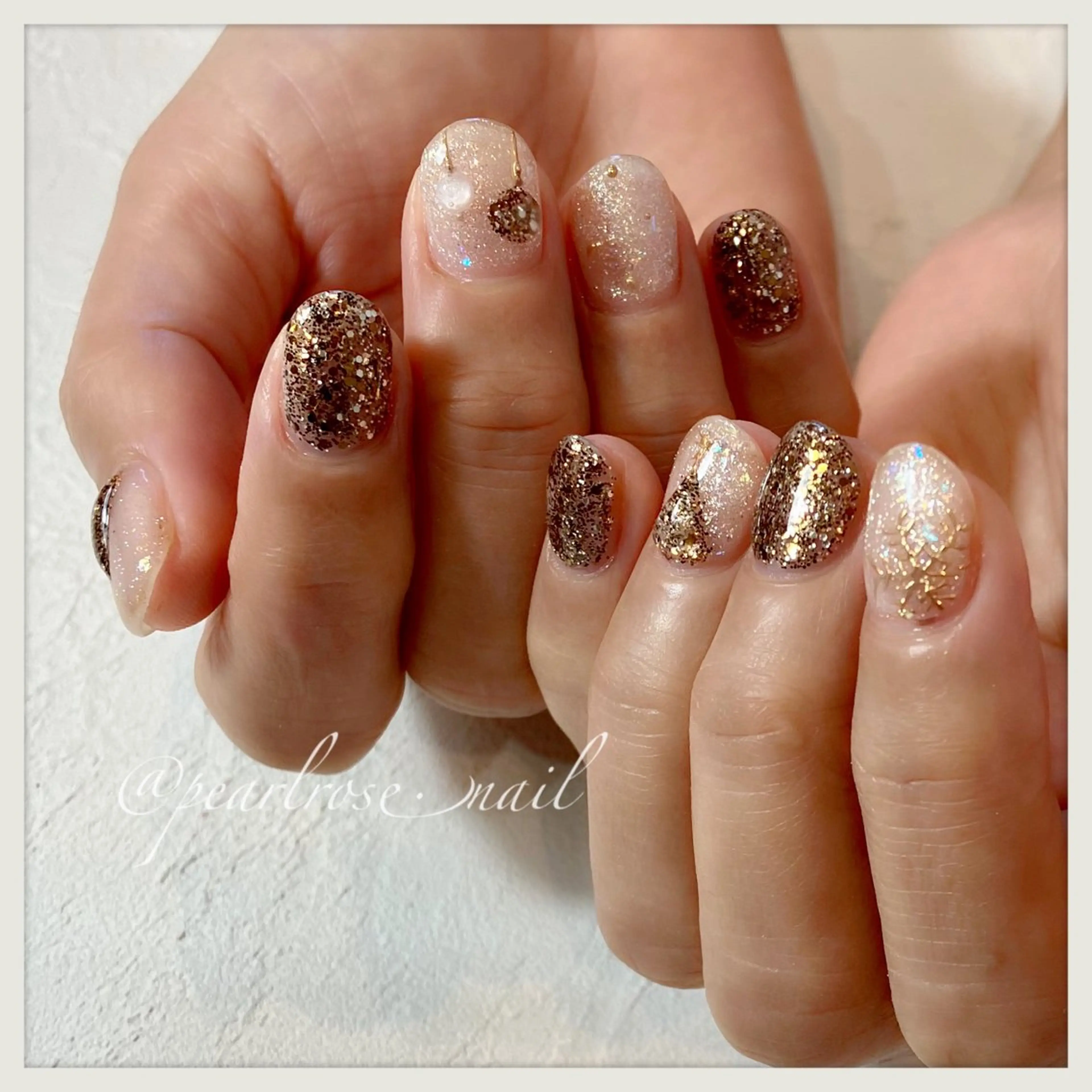 ネイル 冬ネイル クリスマス ハンドネイル Beauty salon Ryu・ange所属・PEARL ROSE パールローズのネイルデザイン