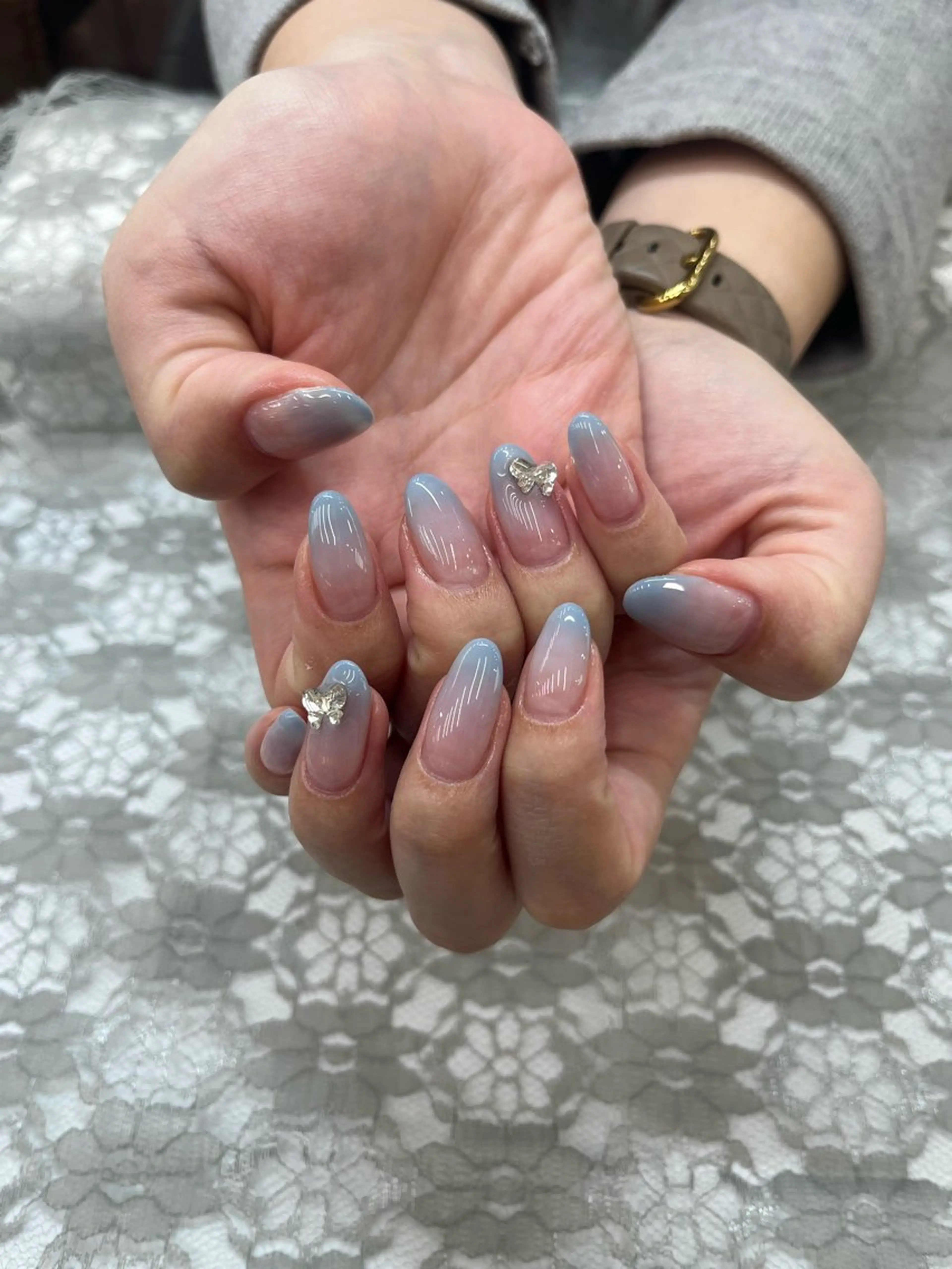 ネイル クリアネイル グラデーション 水色 MAXKELLY YUNAのネイルデザイン