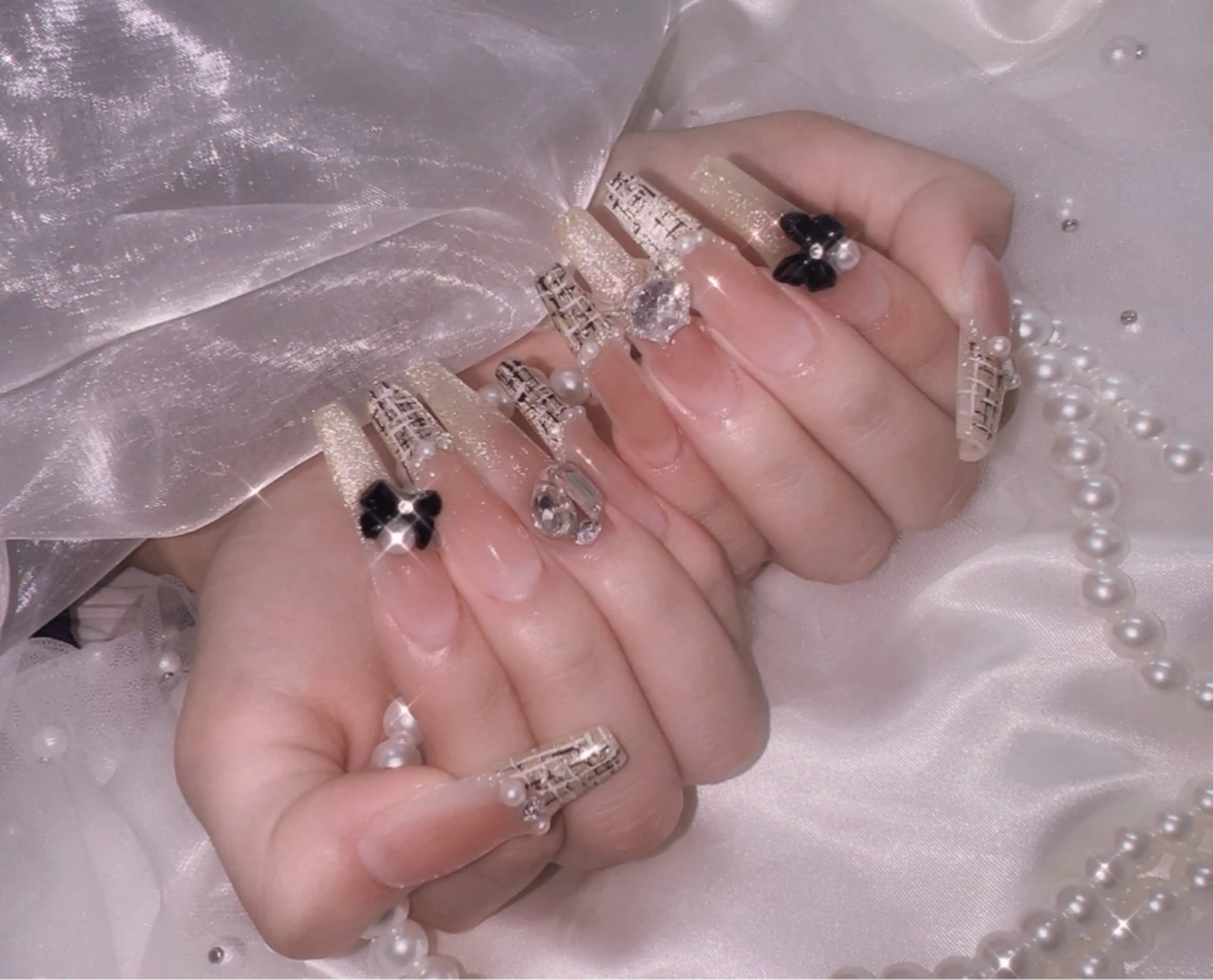 ネイル ハンドネイル emu m.uのネイルデザイン