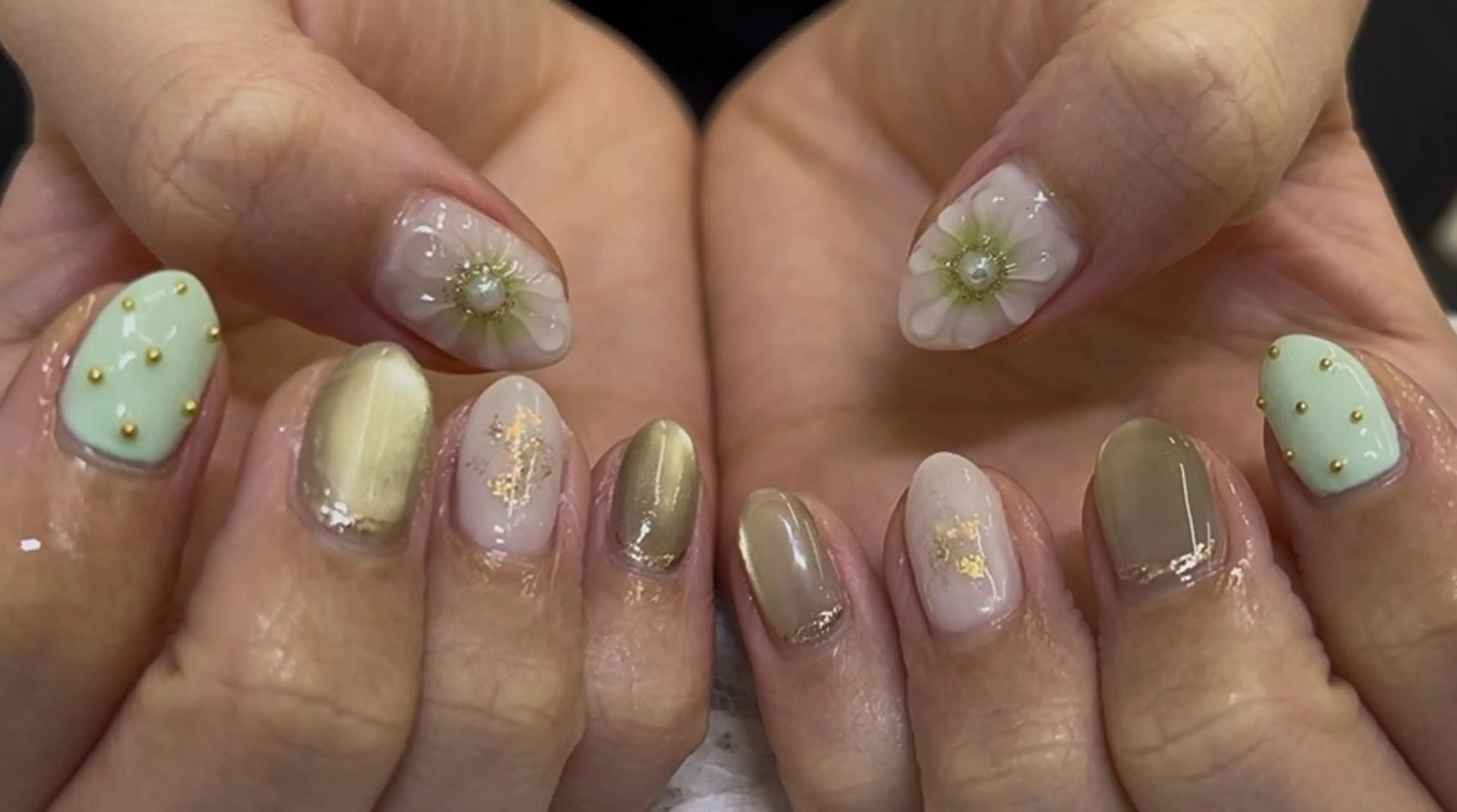 ミディアム ハンドネイル AIushe平井店 ななみのネイルデザイン