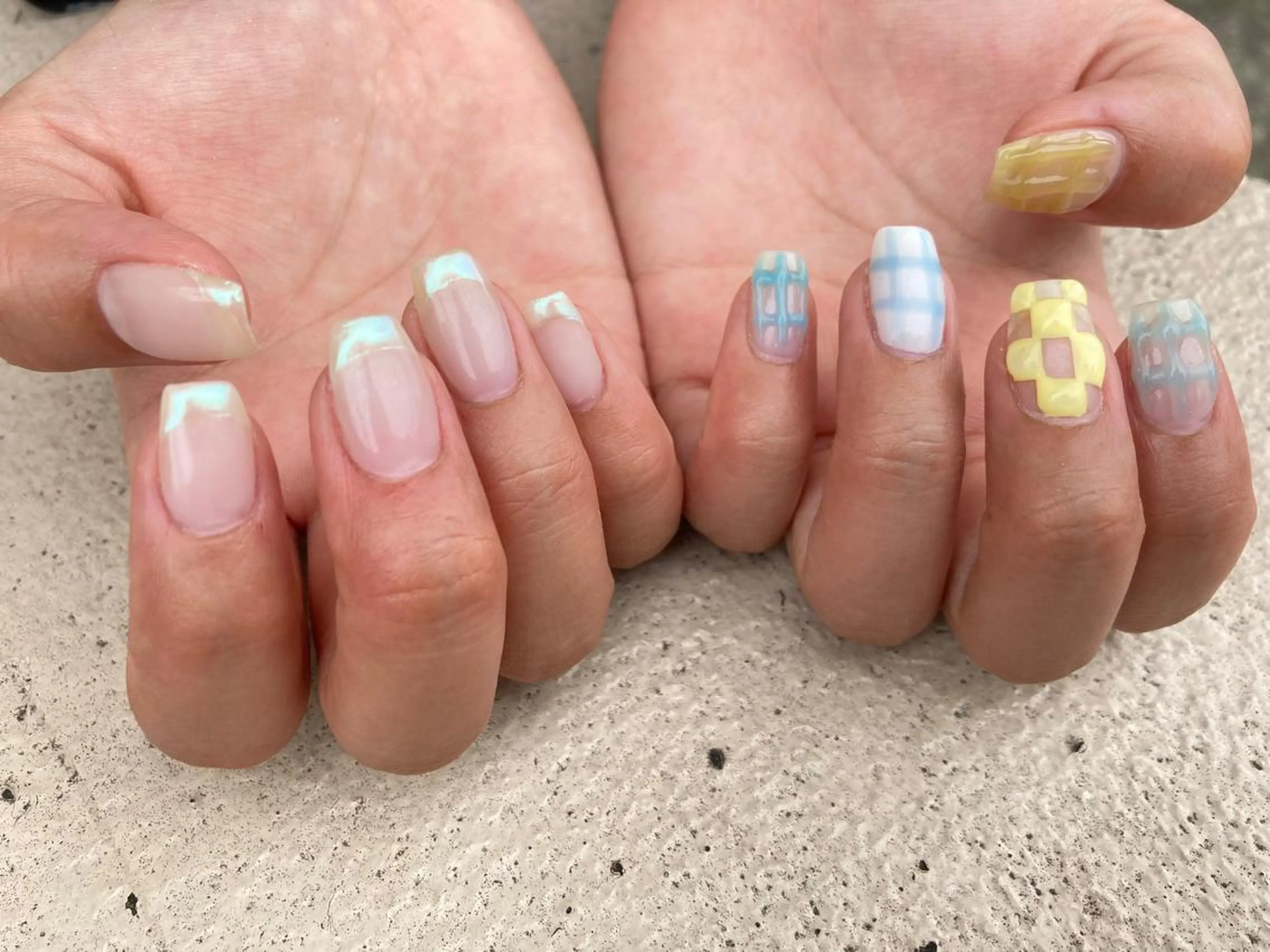 ミディアム ネイル ハンドネイル フットネイル ✴︎ Delightのネイルデザイン