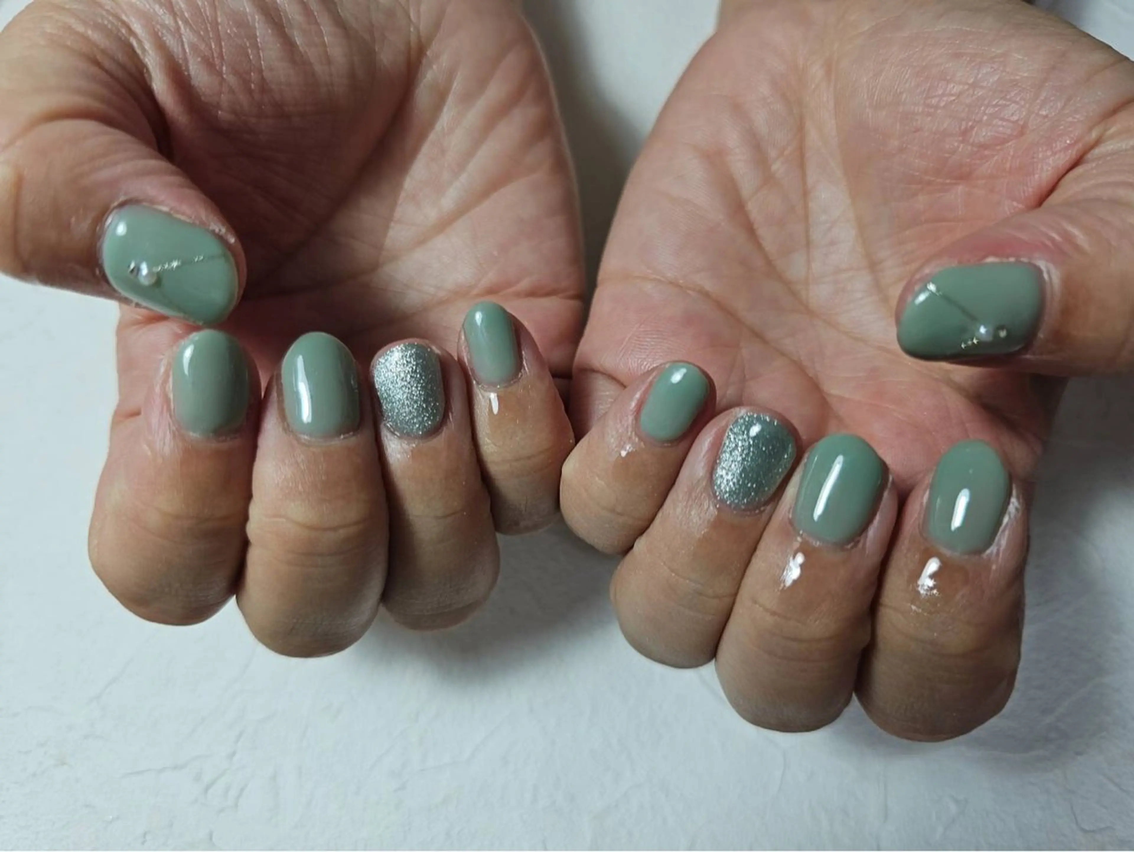 ネイル オーロラネイル フットネイル フレンチネイル ジェルネイル グリーン ハンドネイル Mogu nail 二子玉川のネイルデザイン