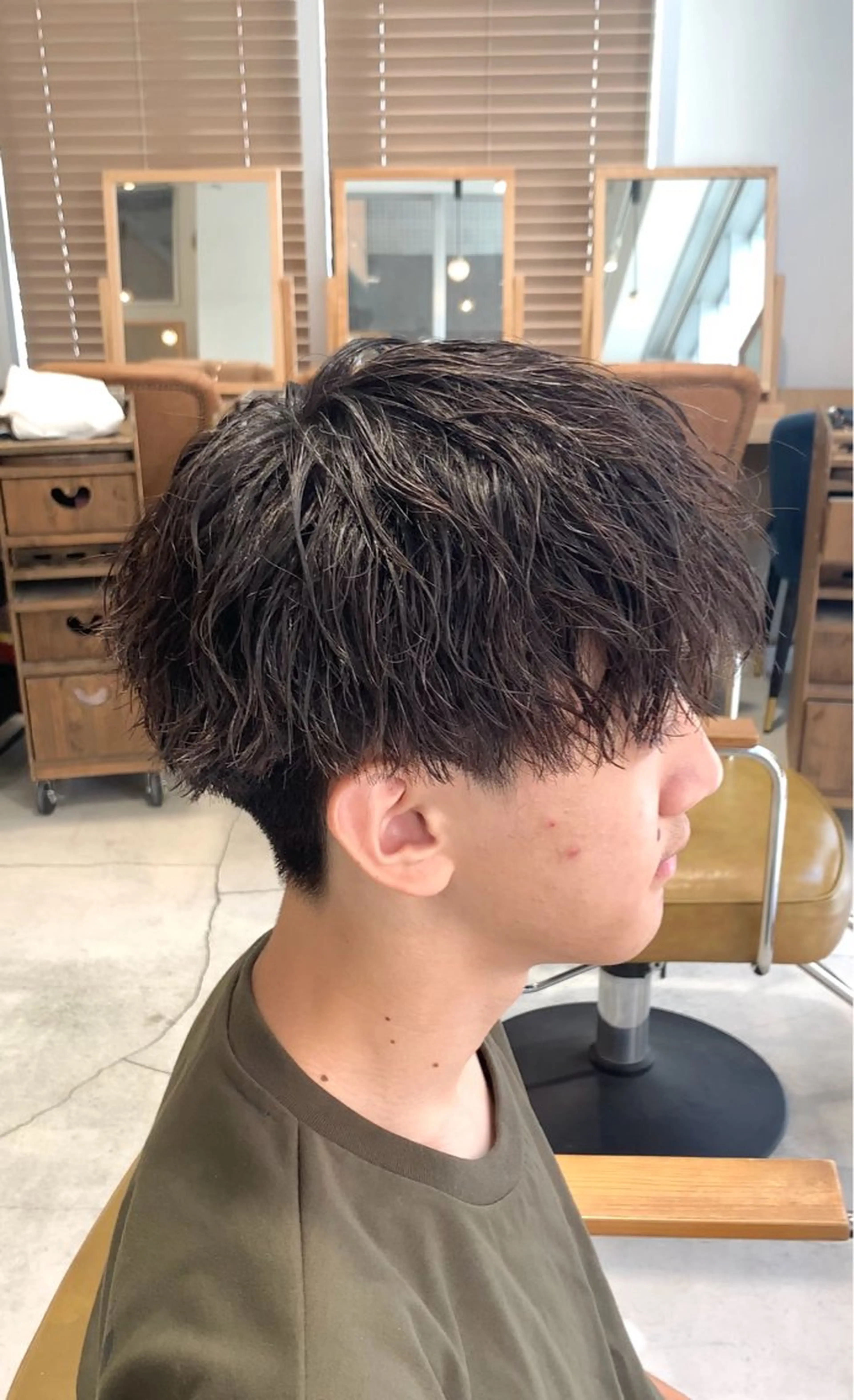 ショート パーマ メンズ メンズパーマ ツイストスパイラルパーマ スパイラルパーマ カット パーマ 森川 力のヘアスタイル