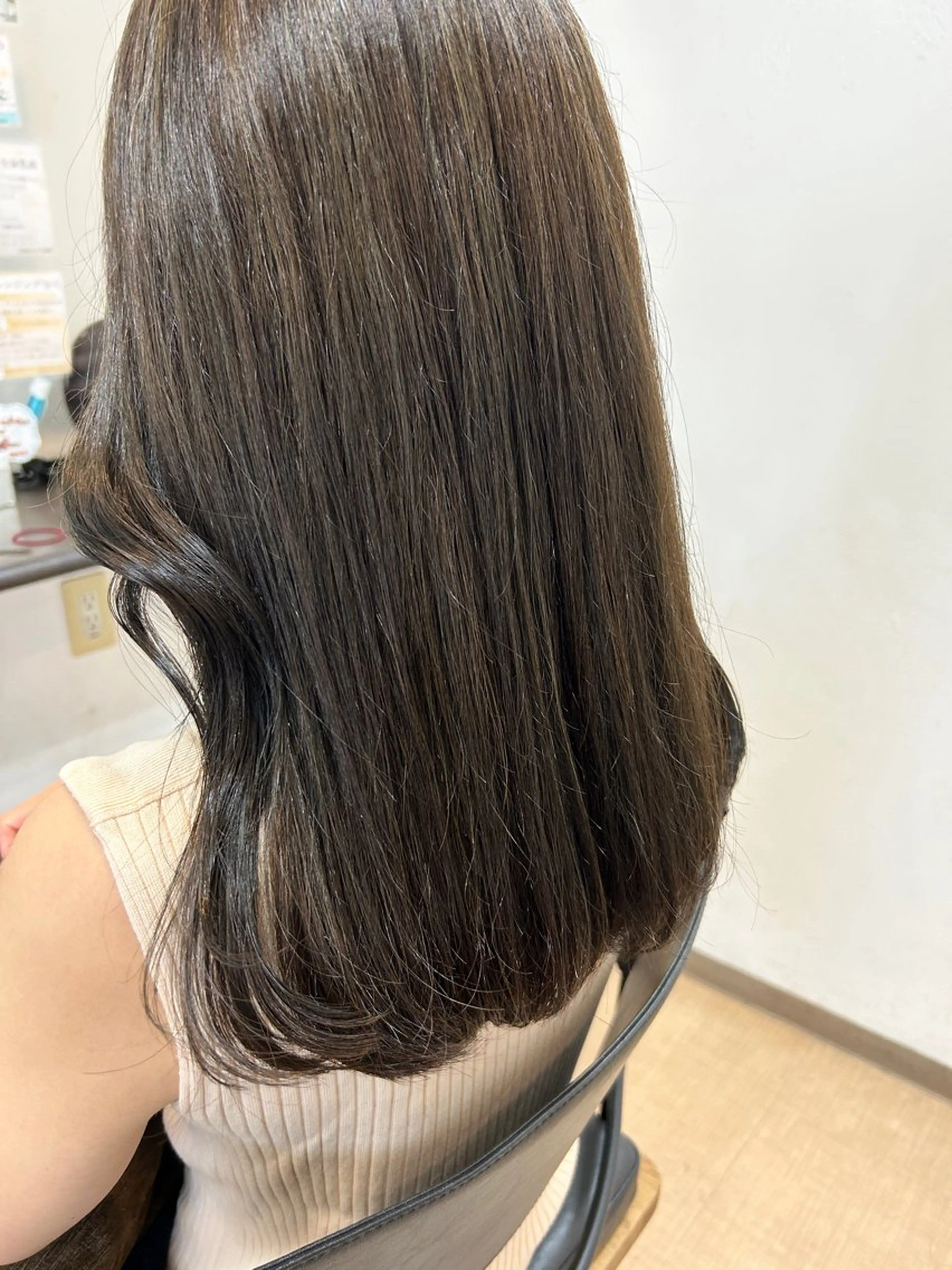 セミロング 宮地 和のヘアスタイル