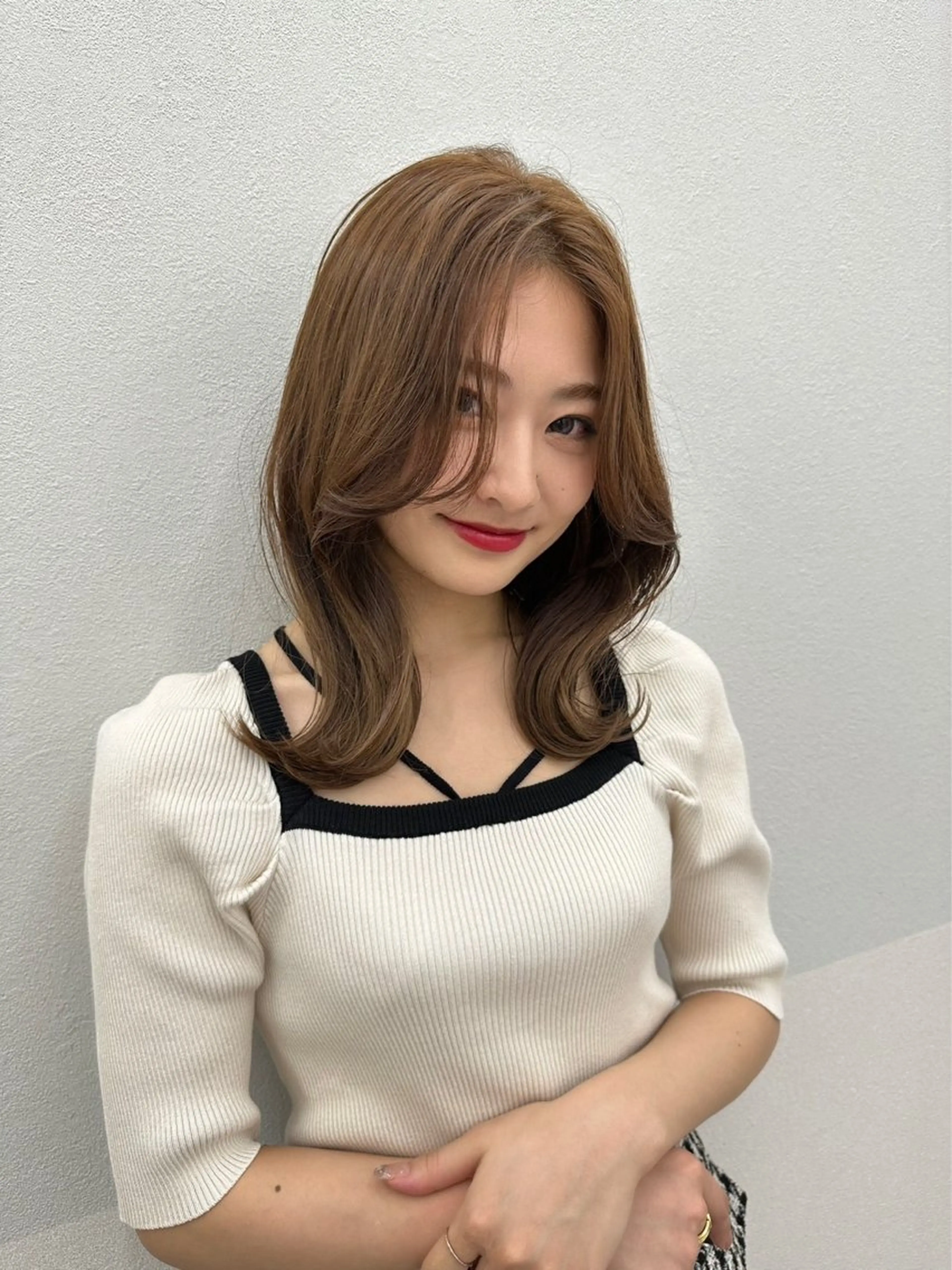 セミロング SHOKO スタイリストのヘアスタイル