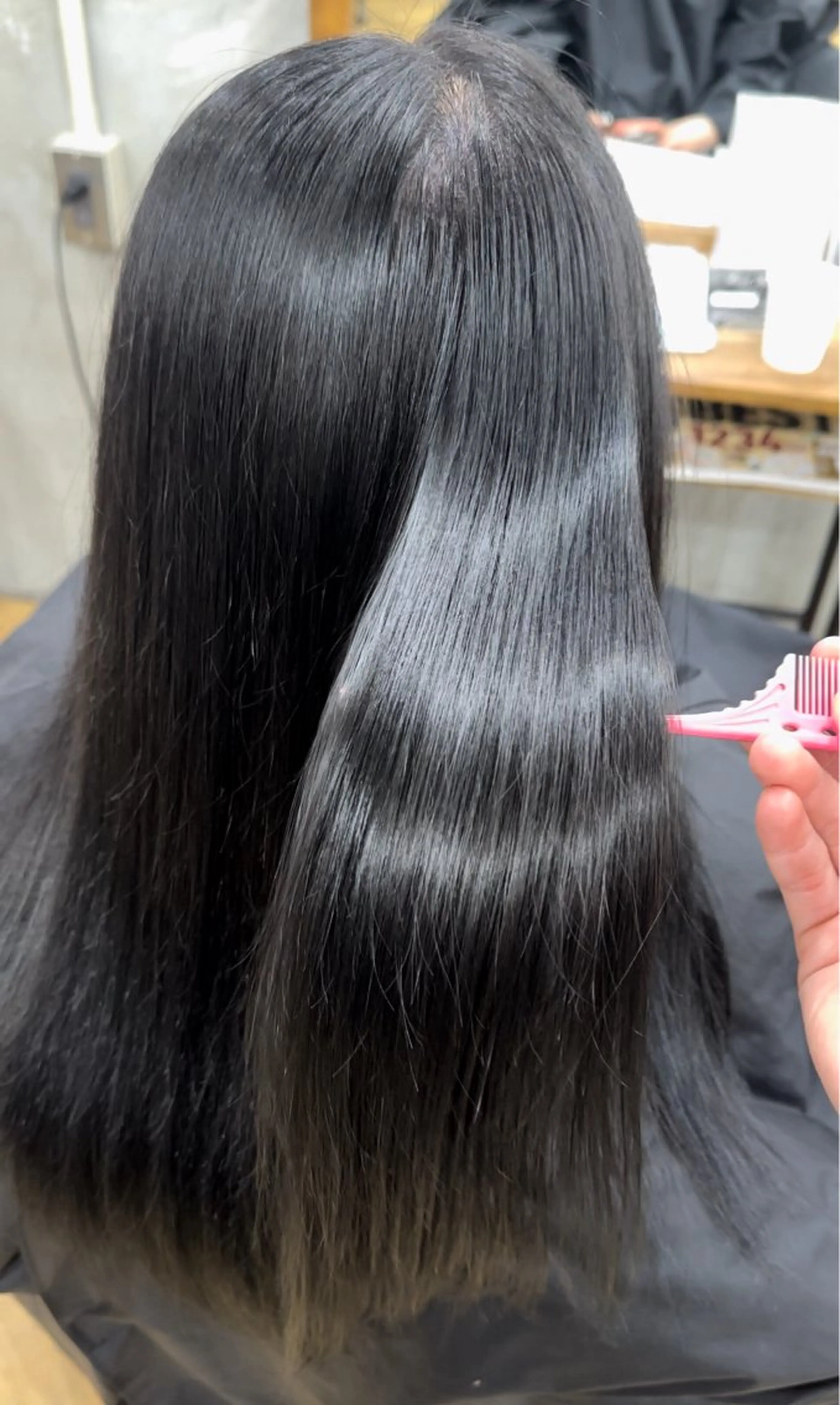 ロング 徳永 綾華のヘアスタイル