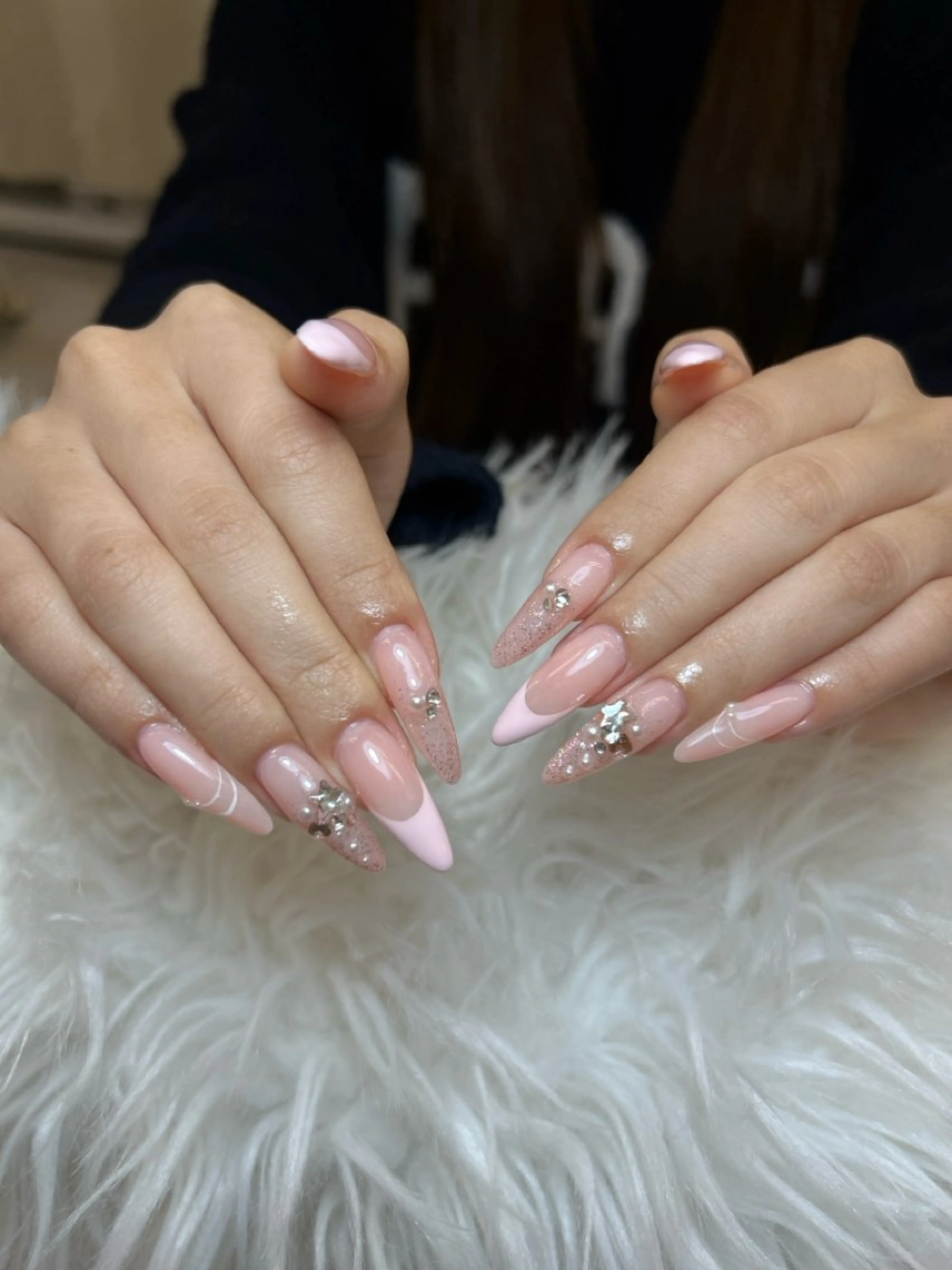 ネイル アートネイル オーロラネイル チークネイル 長さ出し フットネイル Noiranail_ studio川越西口のネイルデザイン