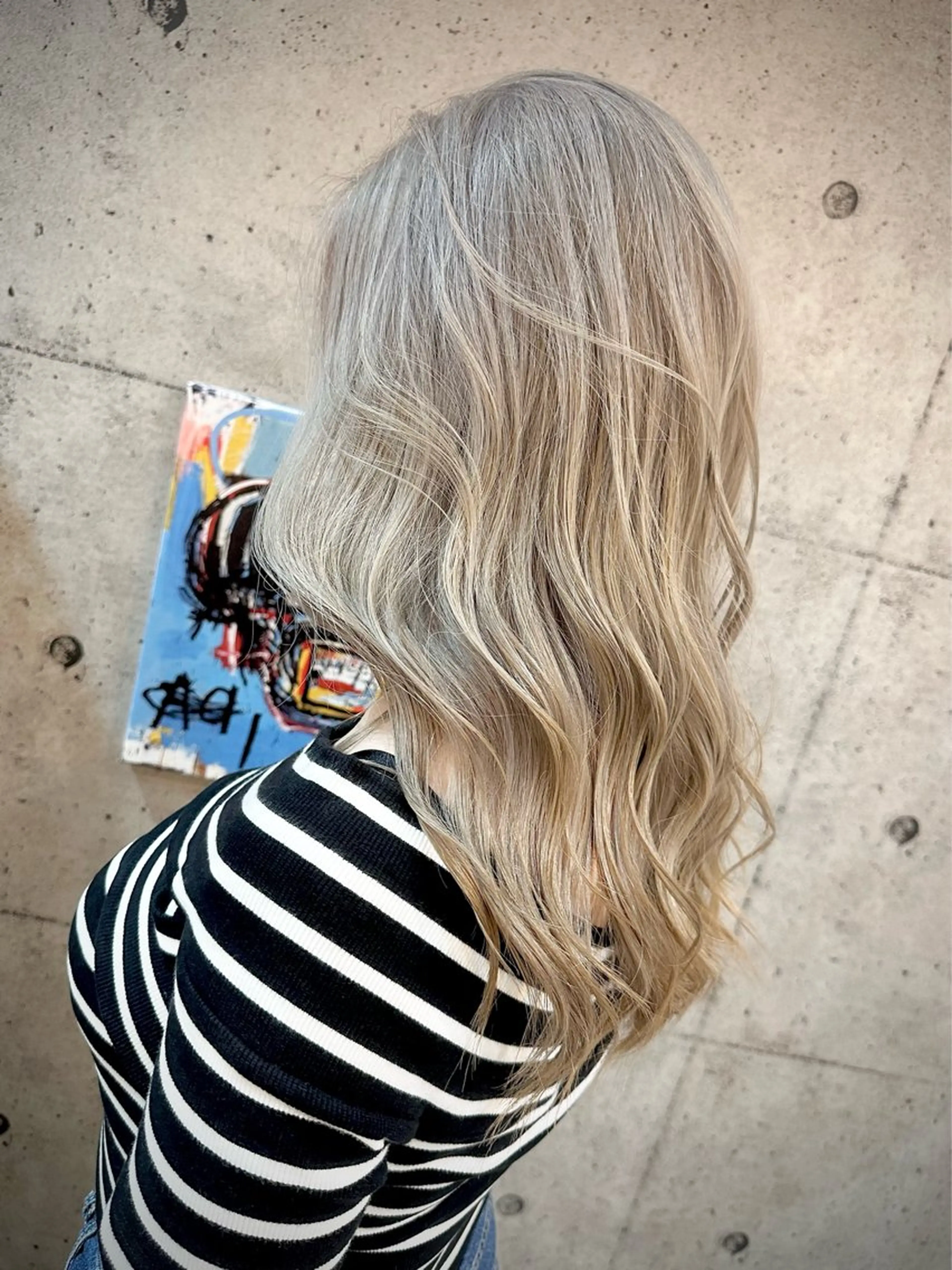 ロング 🔷ブリーチバレイヤ ージュ🔷飯野達也のヘアスタイル