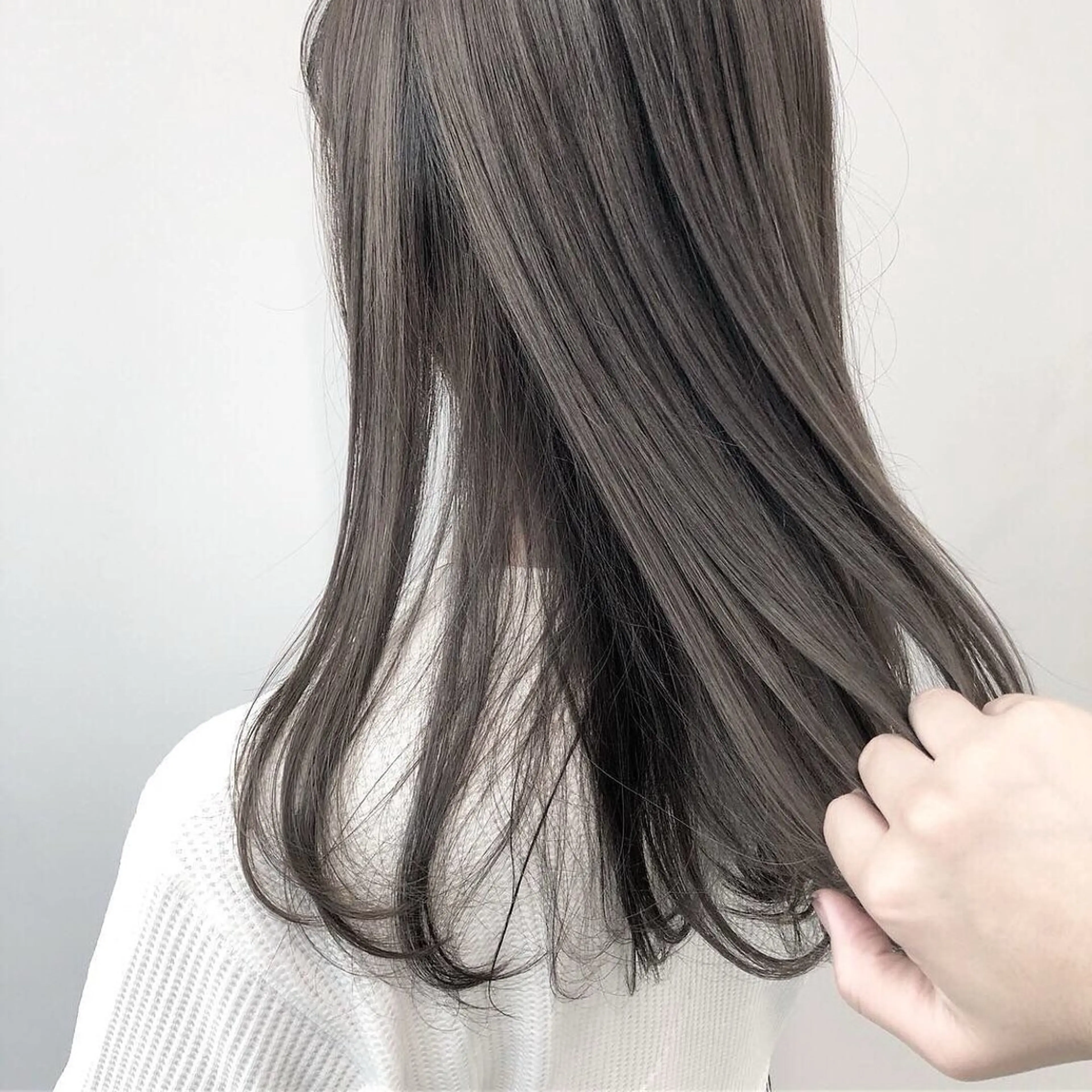 ロング カラー ブリーチ 透明感カラー ダブルカラー ブリーチなしカラー ウェーブパーマ/ レイヤー/齋藤大貴のヘアスタイル