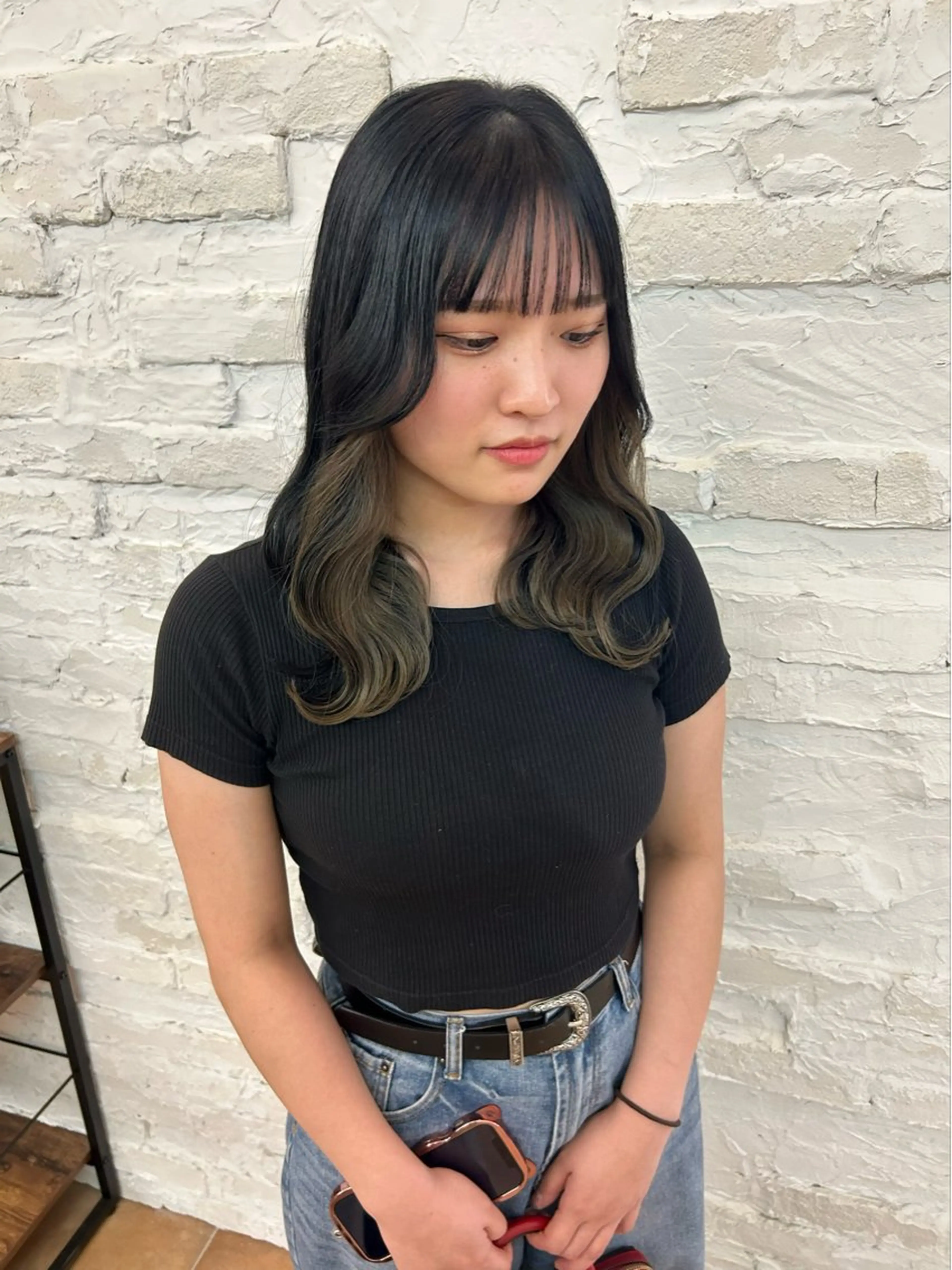 セミロング カラー 藤原 千紗のヘアスタイル