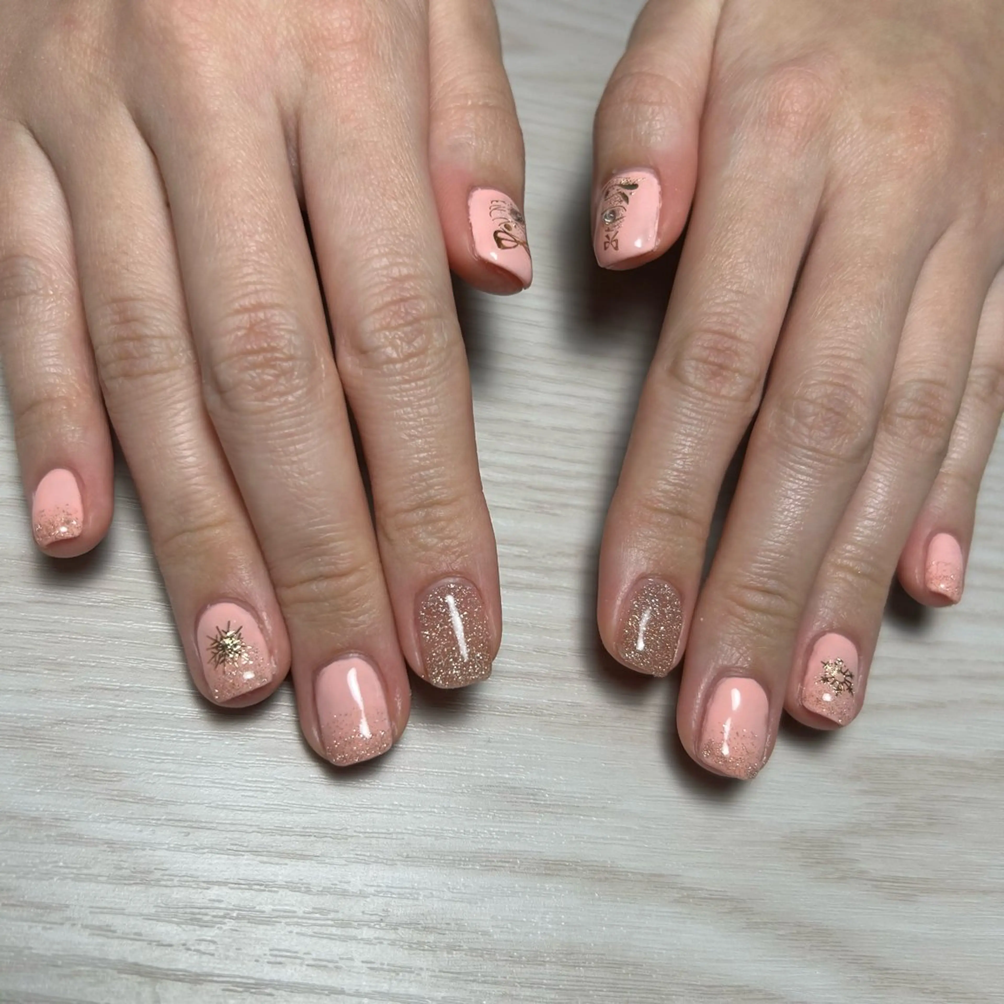 ネイル ハンドネイル CHIMNEY ♡ﾈｲﾙ耳ツボのネイルデザイン