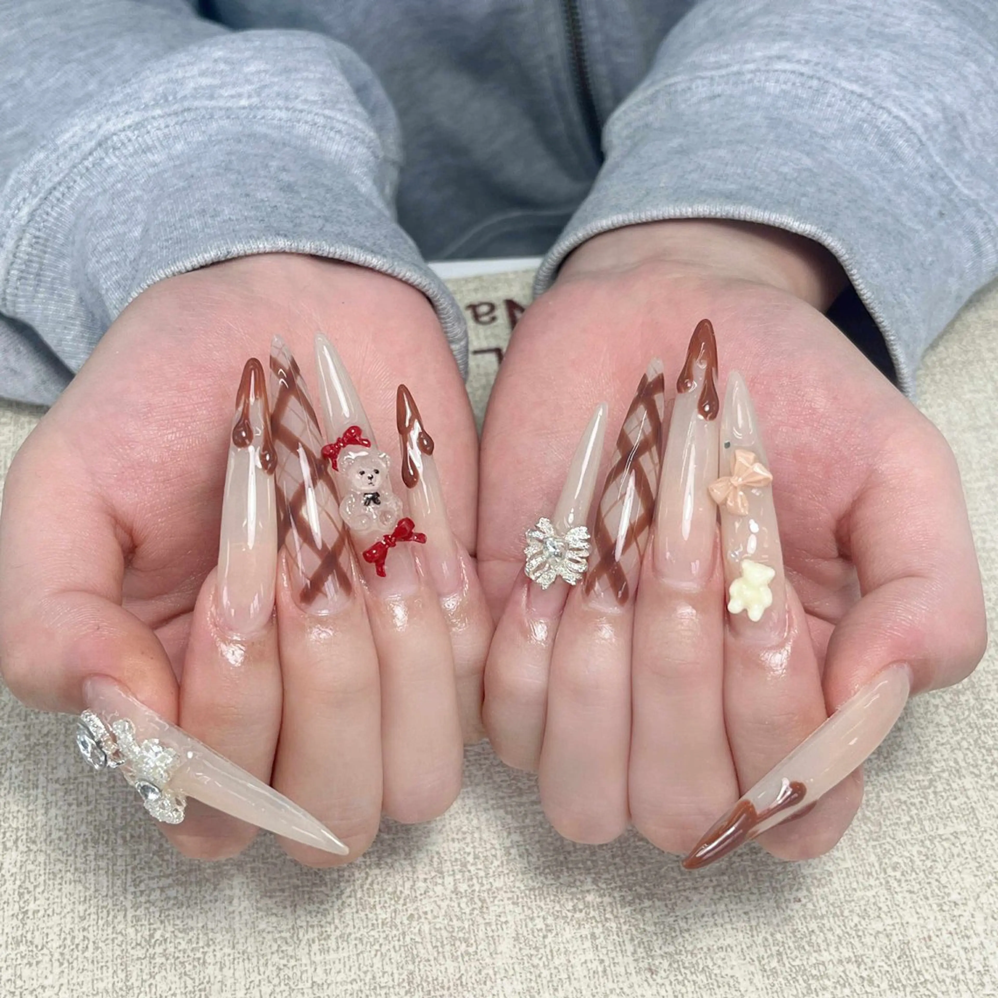 ネイル ハンドネイル いちご chan novaのネイルデザイン