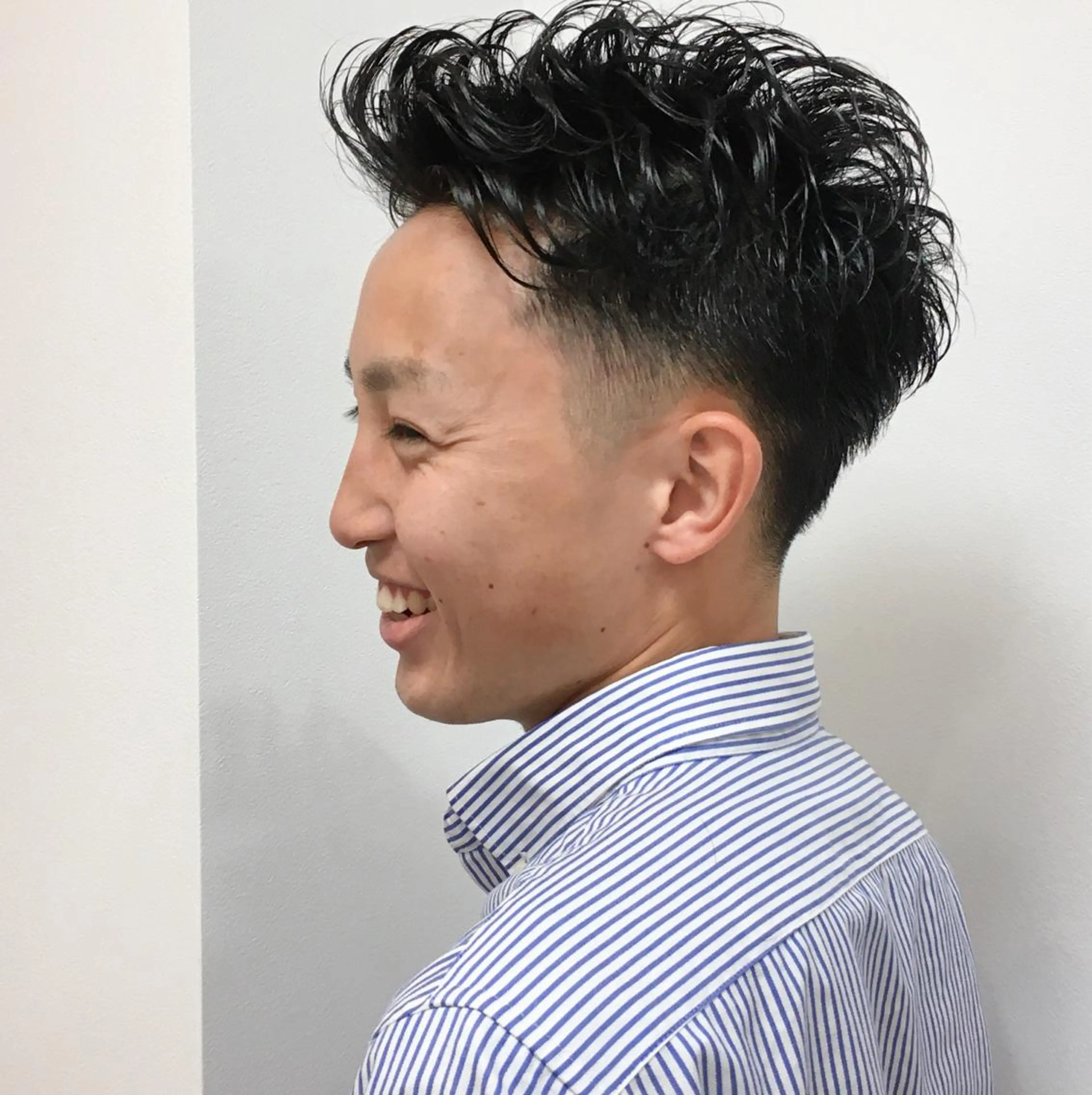ショート パーマ メンズ メンズパーマ メンズベリーショート ベリーショート ショートヘア プラスト（カットモデル専用枠）所属・すごう こうへいのヘアスタイル