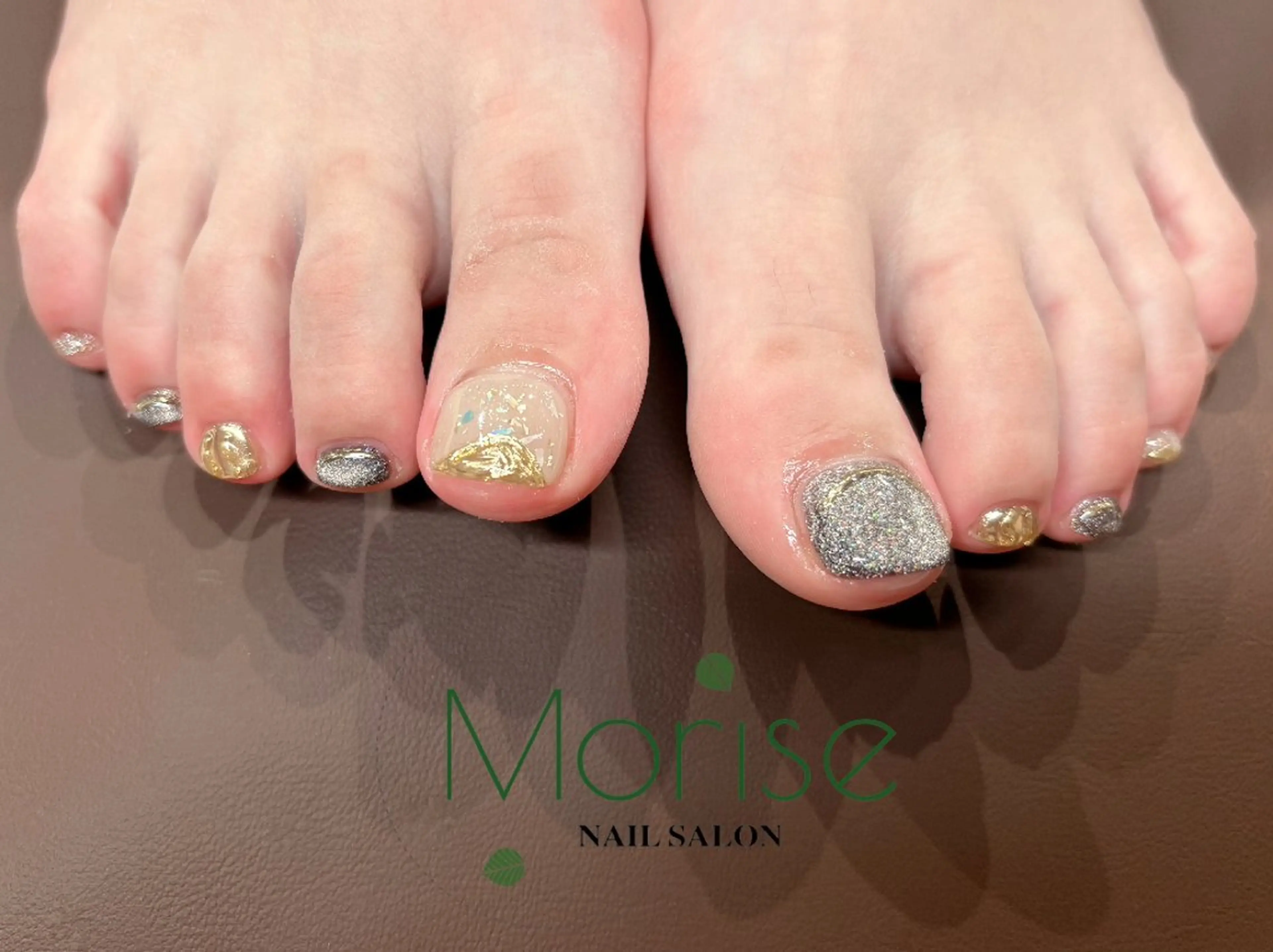 ネイル フットネイル フレンチネイル ジェルネイル ガラスフレンチ 韓国ネイル フットネイル ハンドケア MoriseNail 表参道のネイルデザイン