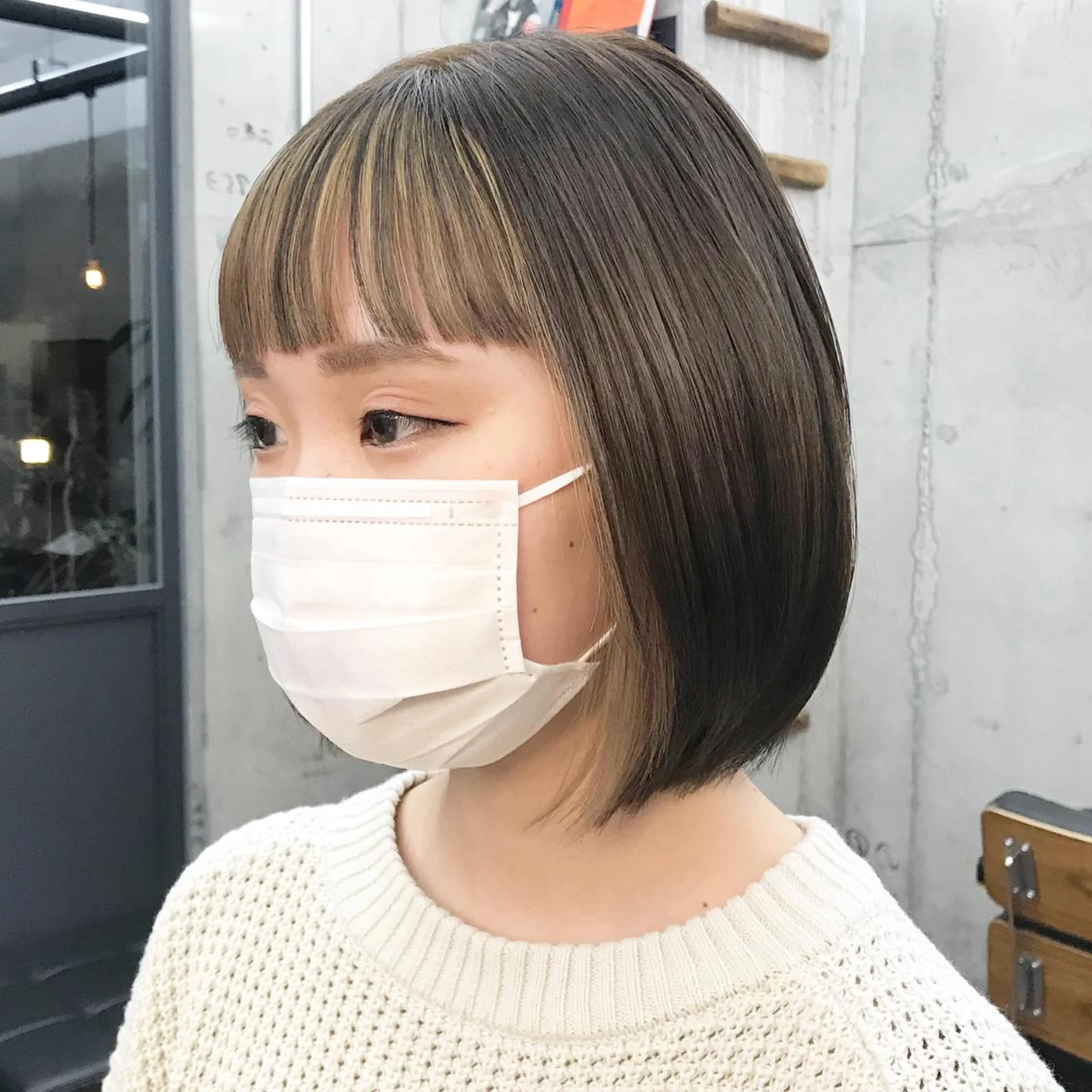 ショート カラー ミストバング ベージュカラー ブリーチ ケアブリーチ イヤリングカラー カット ヘアカラー トリートメント ヘアセット ✂︎ウルフ・ショート ✂︎MIKUNIのヘアスタイル