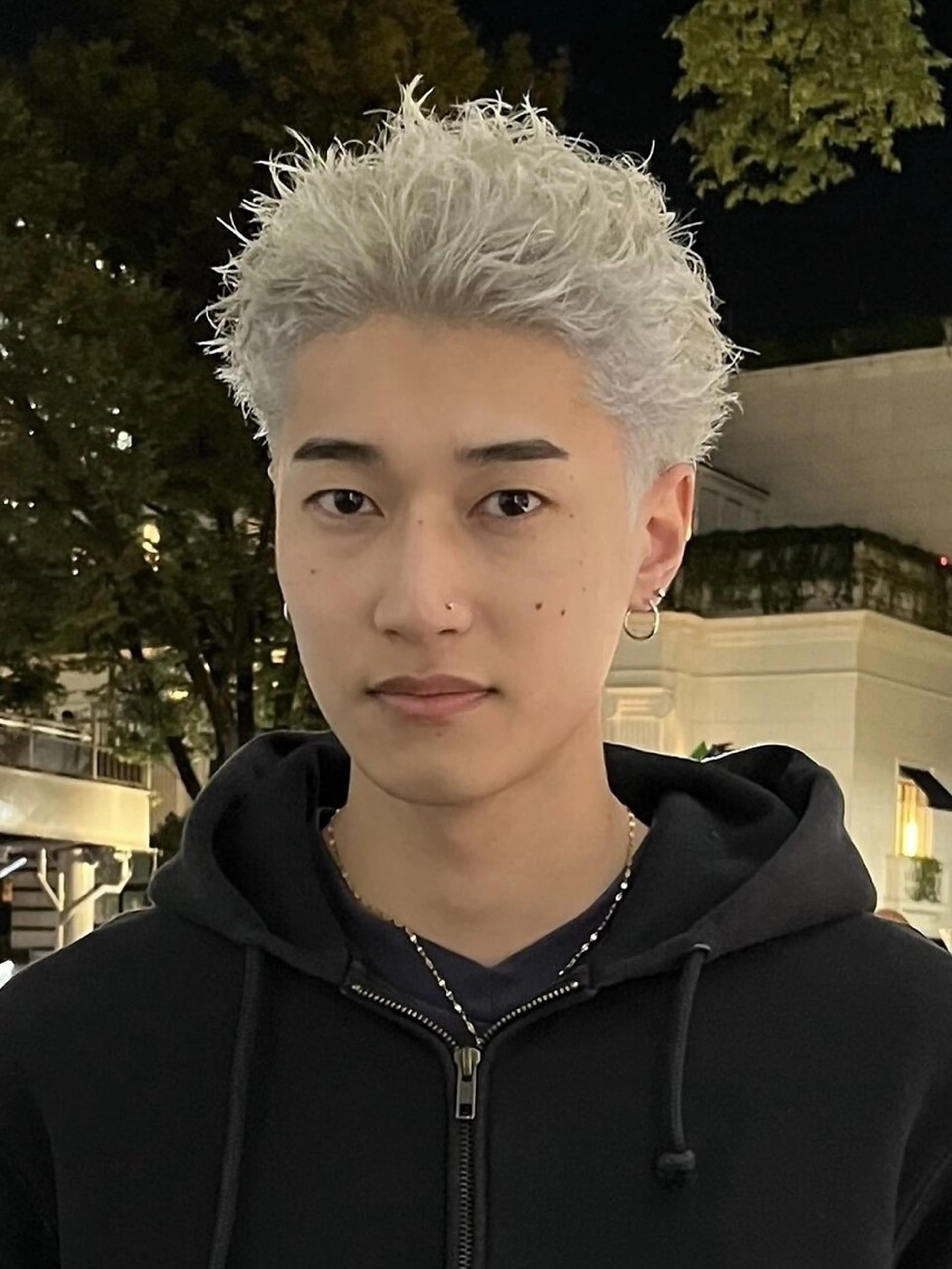 ショート カラー メンズ メンズハイトーン メンズショート スパイキーショート メンズベリーショート ベリーショート ヘアカラー 渋谷 メンズショート 佐伯 将のヘアスタイル