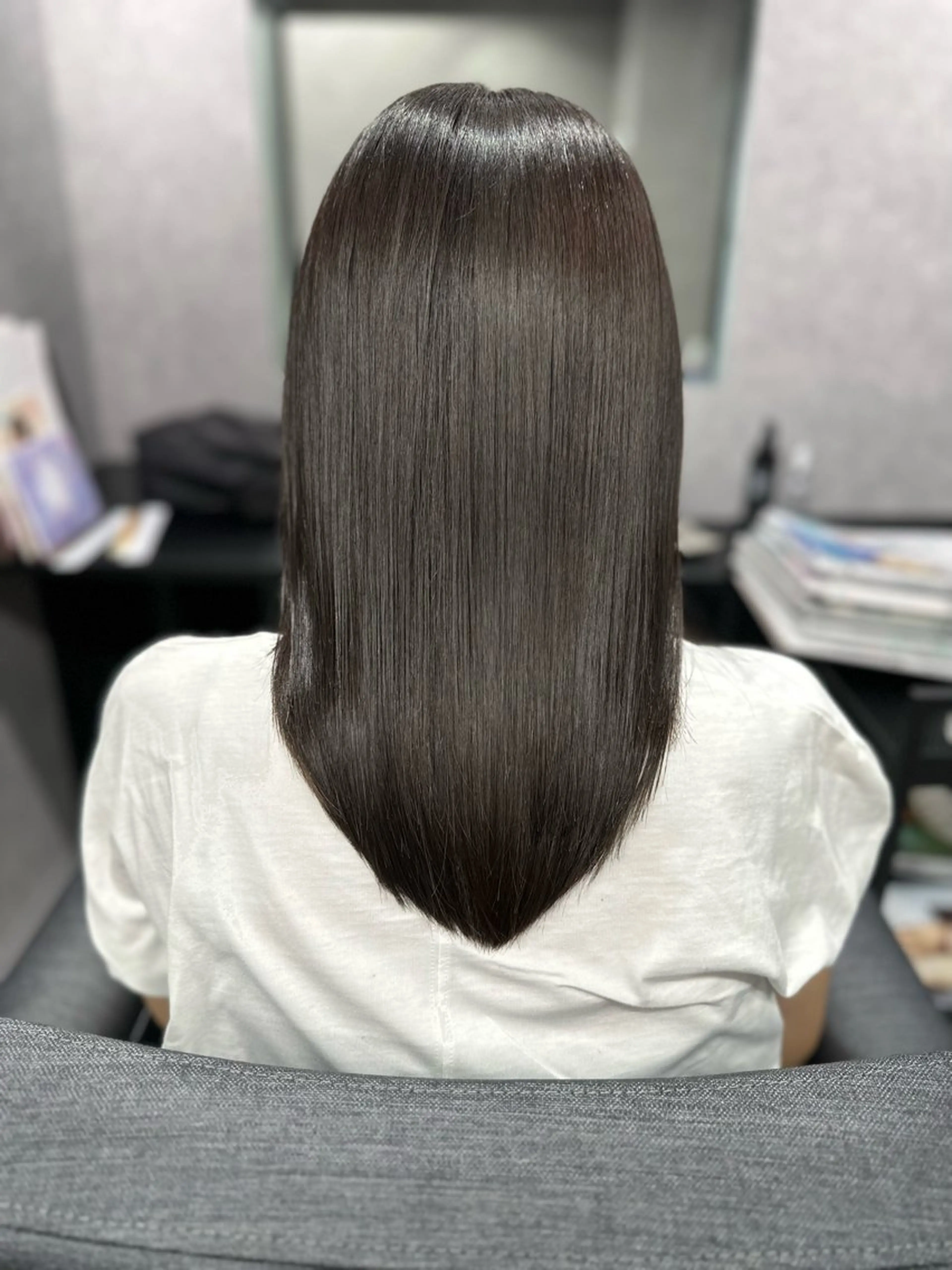 ミディアム 髪質改善 トリートメント カット トリートメント 岩崎 恵実のヘアスタイル