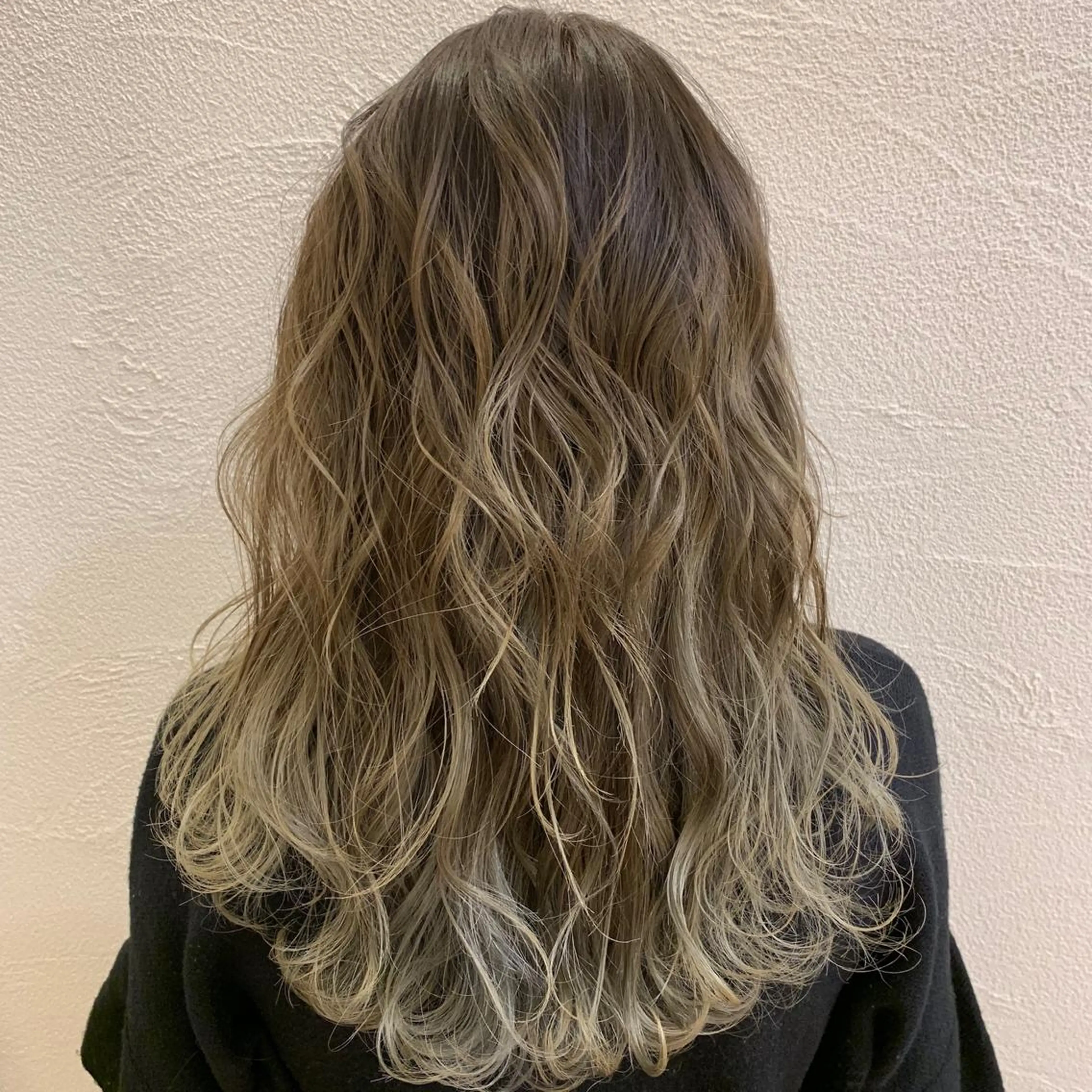 ロング カラー カット ヘアカラー トリートメント 加藤 雄大のヘアスタイル