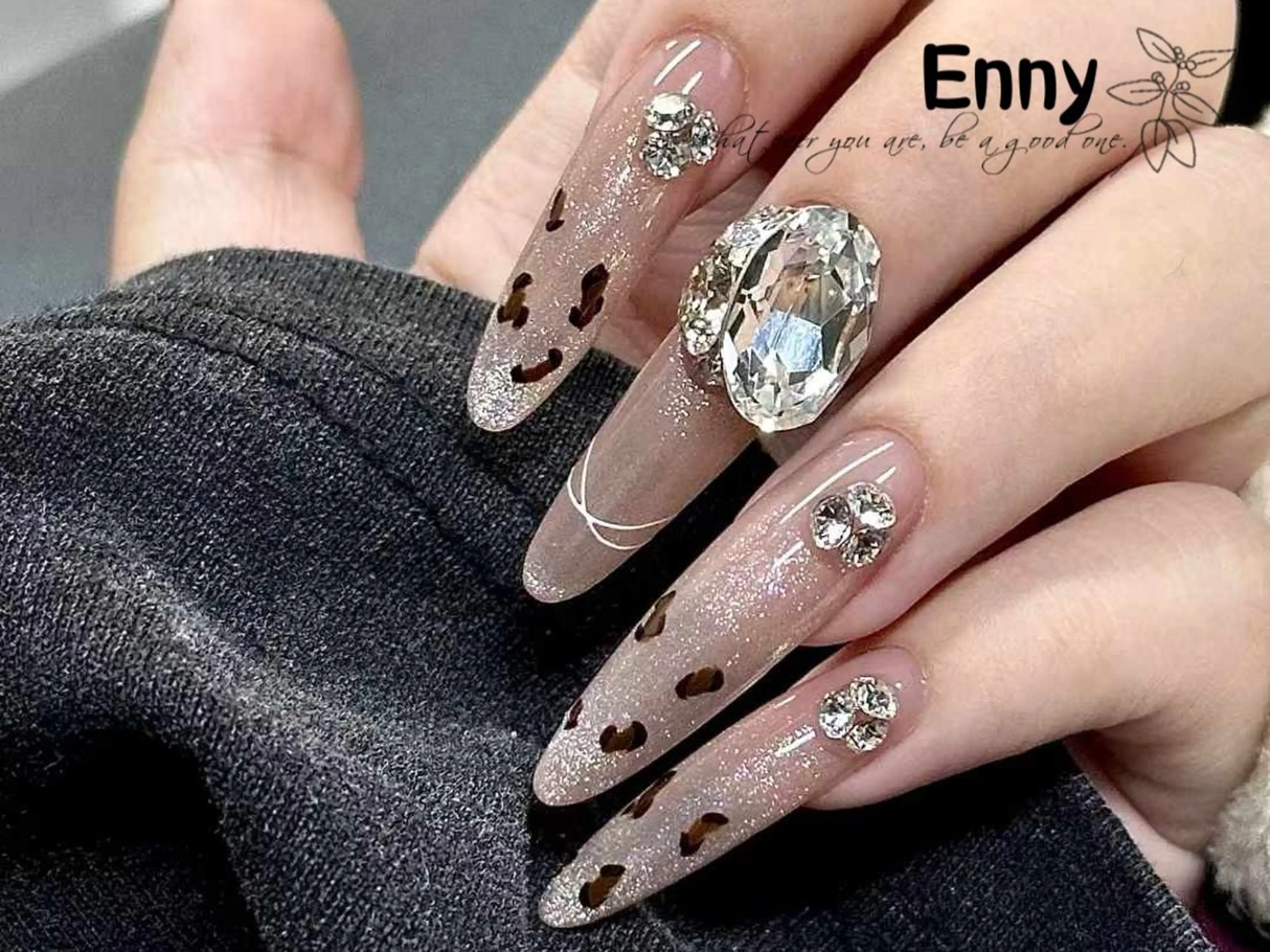 ネイル チークネイル 長さ出し フットネイル フレンチネイル ジェルネイル Enny lovelyのネイルデザイン