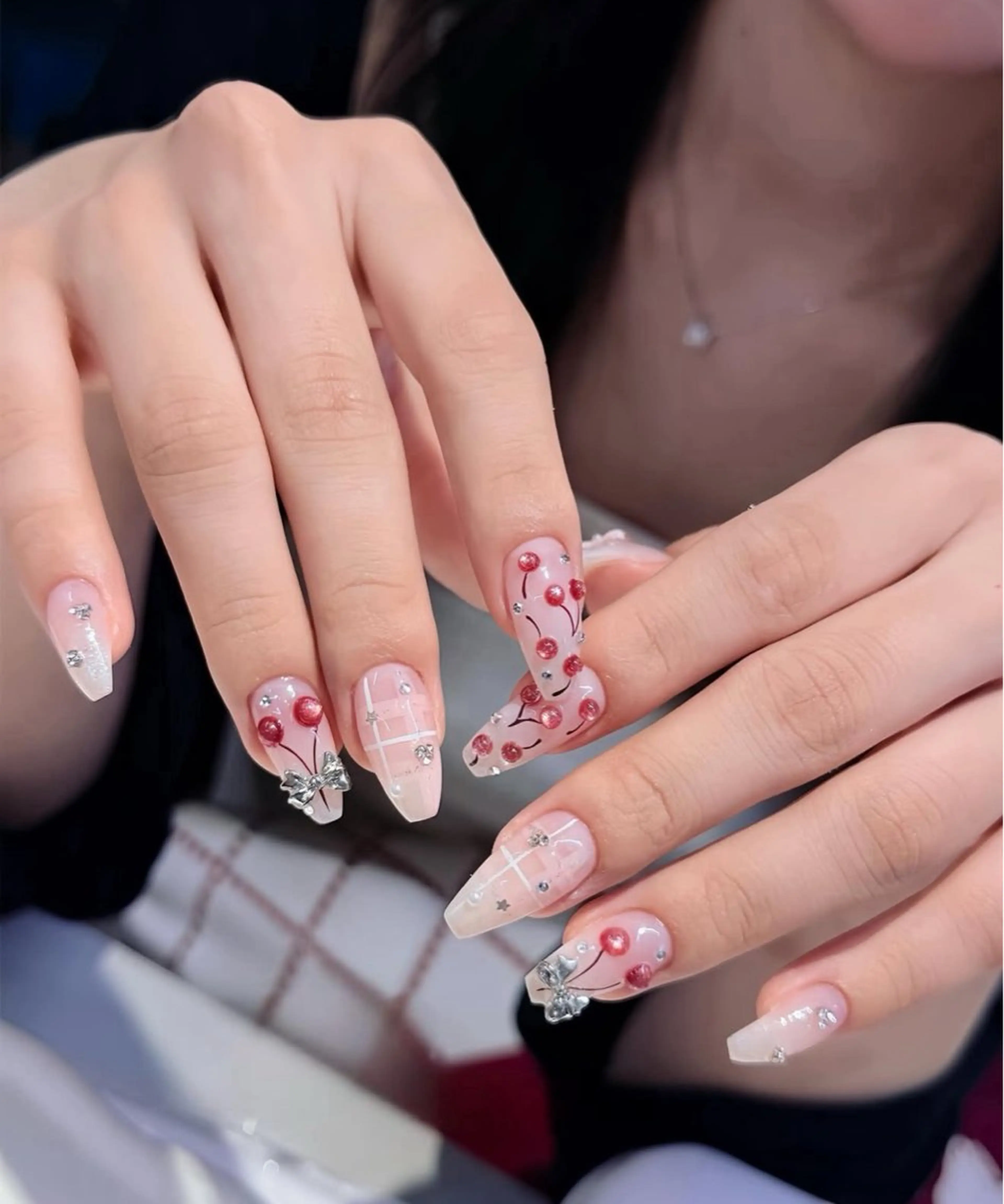 ネイル アニマル柄 オーロラネイル チークネイル フラッシュネイル ジェルネイル ハンドネイル Lyna 池袋のネイルデザイン