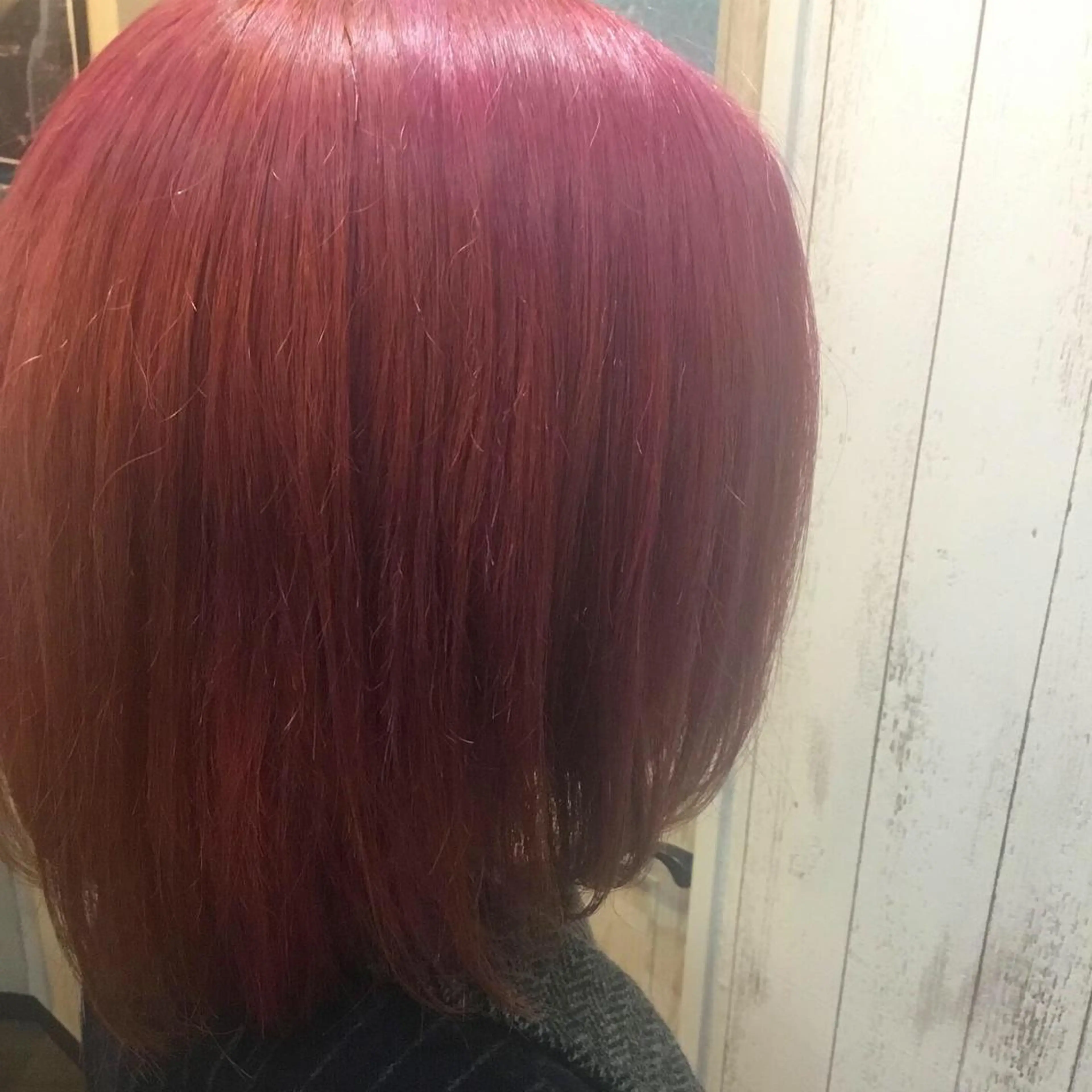 ショート カラー embrace エンブレイスのヘアスタイル