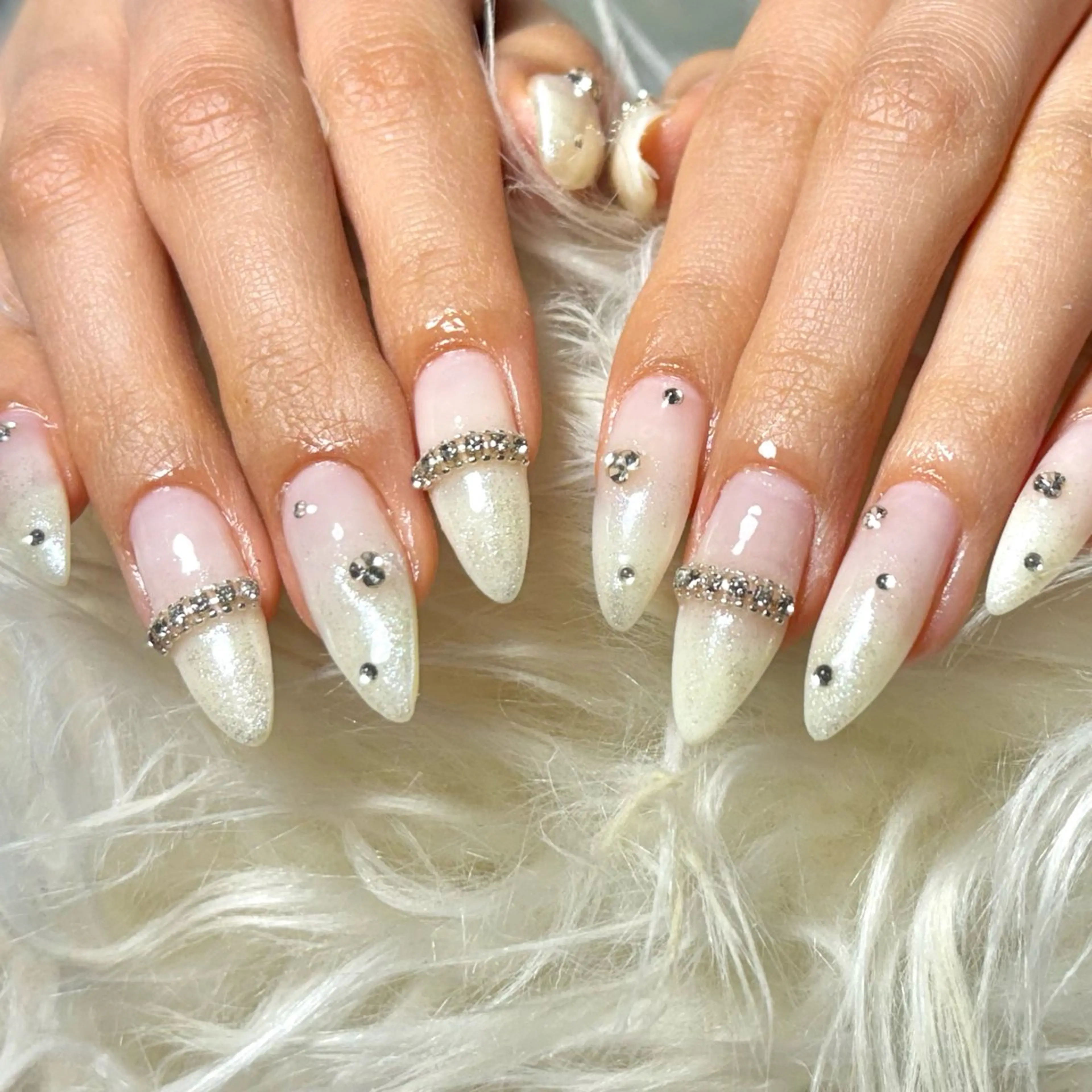 ネイル ハンドネイル ハンドケア hohomi .のネイルデザイン