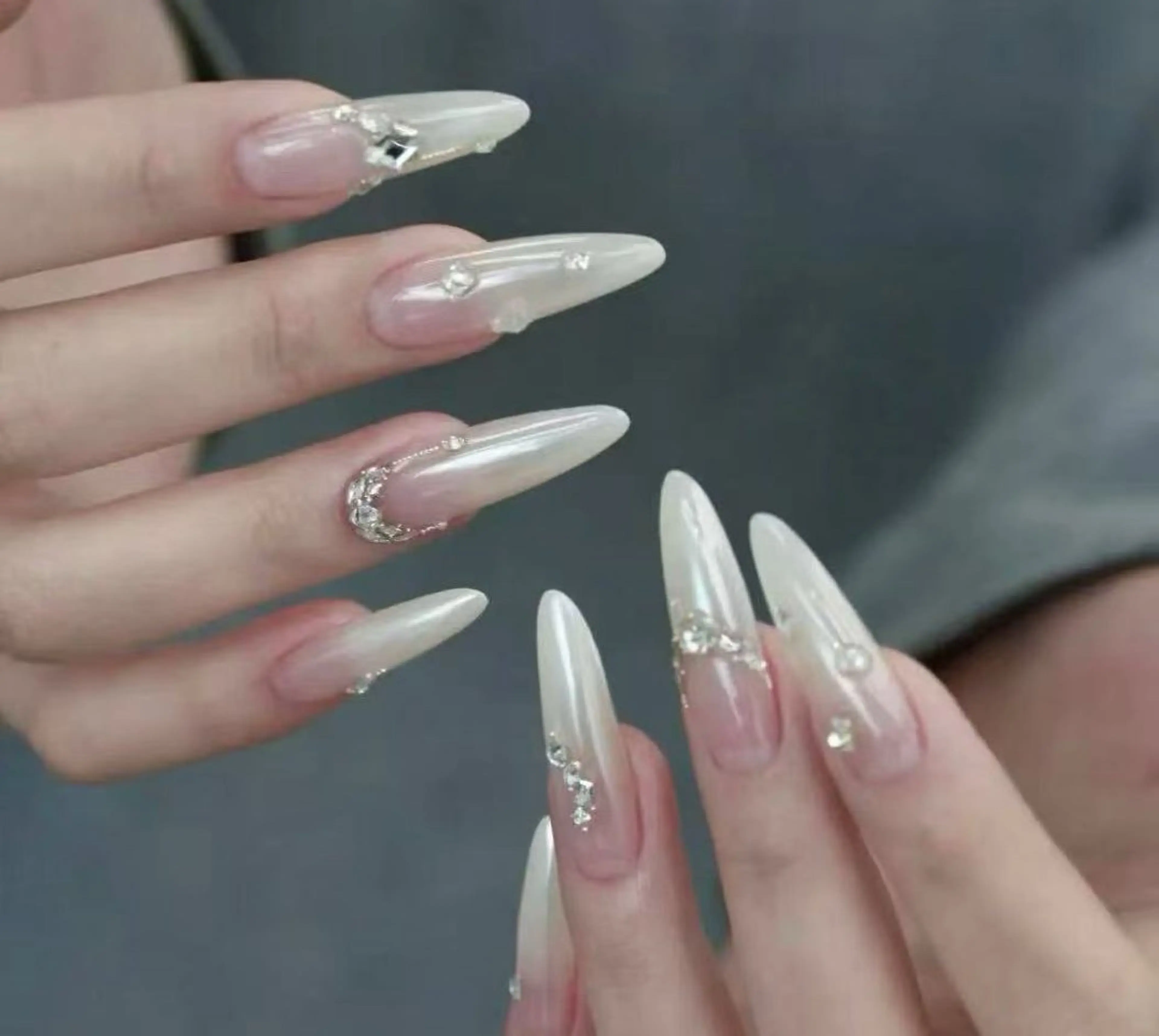 ネイル オーロラネイル フラワーネイル フットネイル フレンチネイル ジェルネイル ハンドネイル 相沢 さやかのネイルデザイン