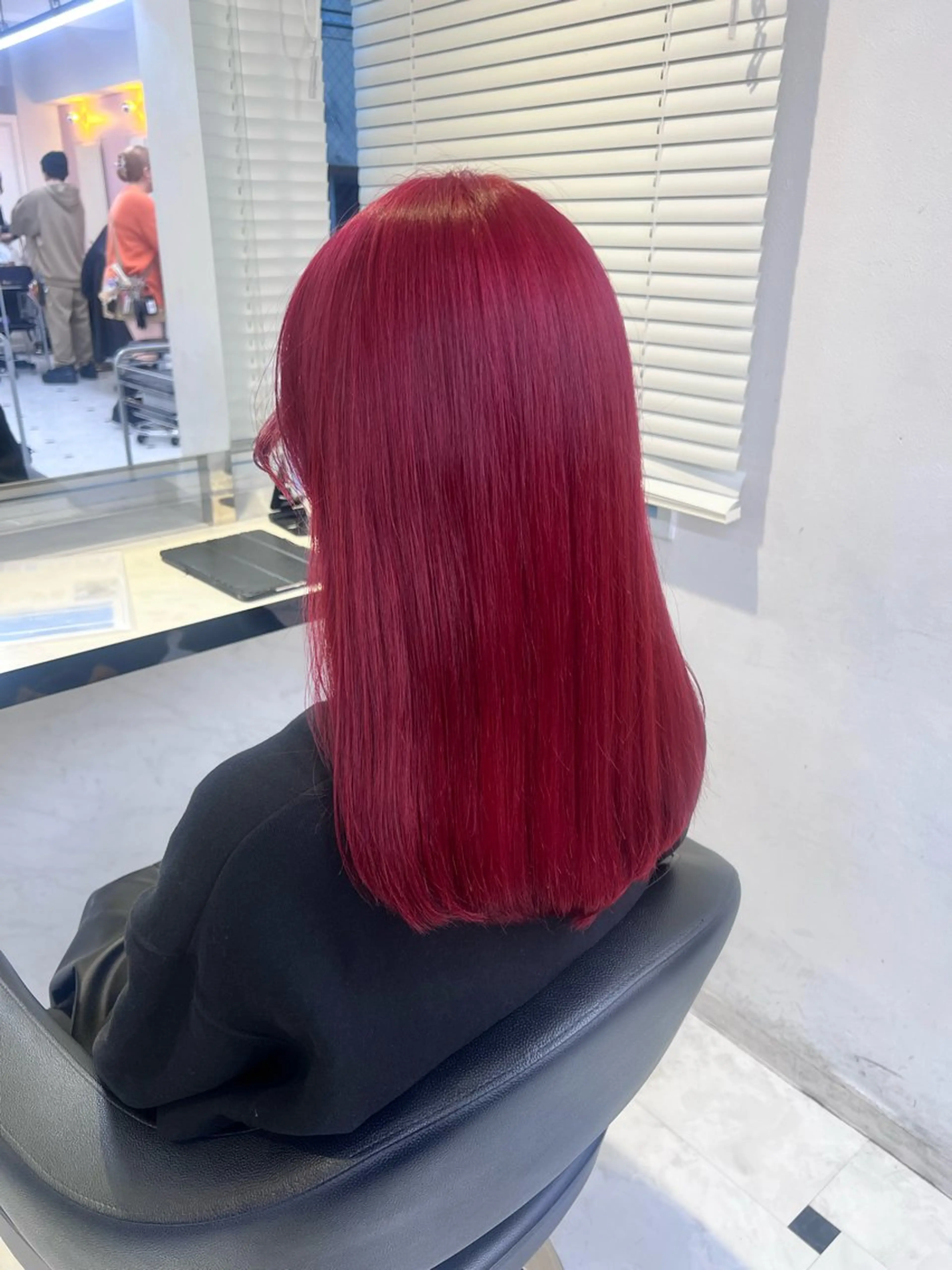 セミロング カラー ヘアアレンジ レッドカラー 💕上野美容師☁ ブリーチ💖サワのヘアスタイル