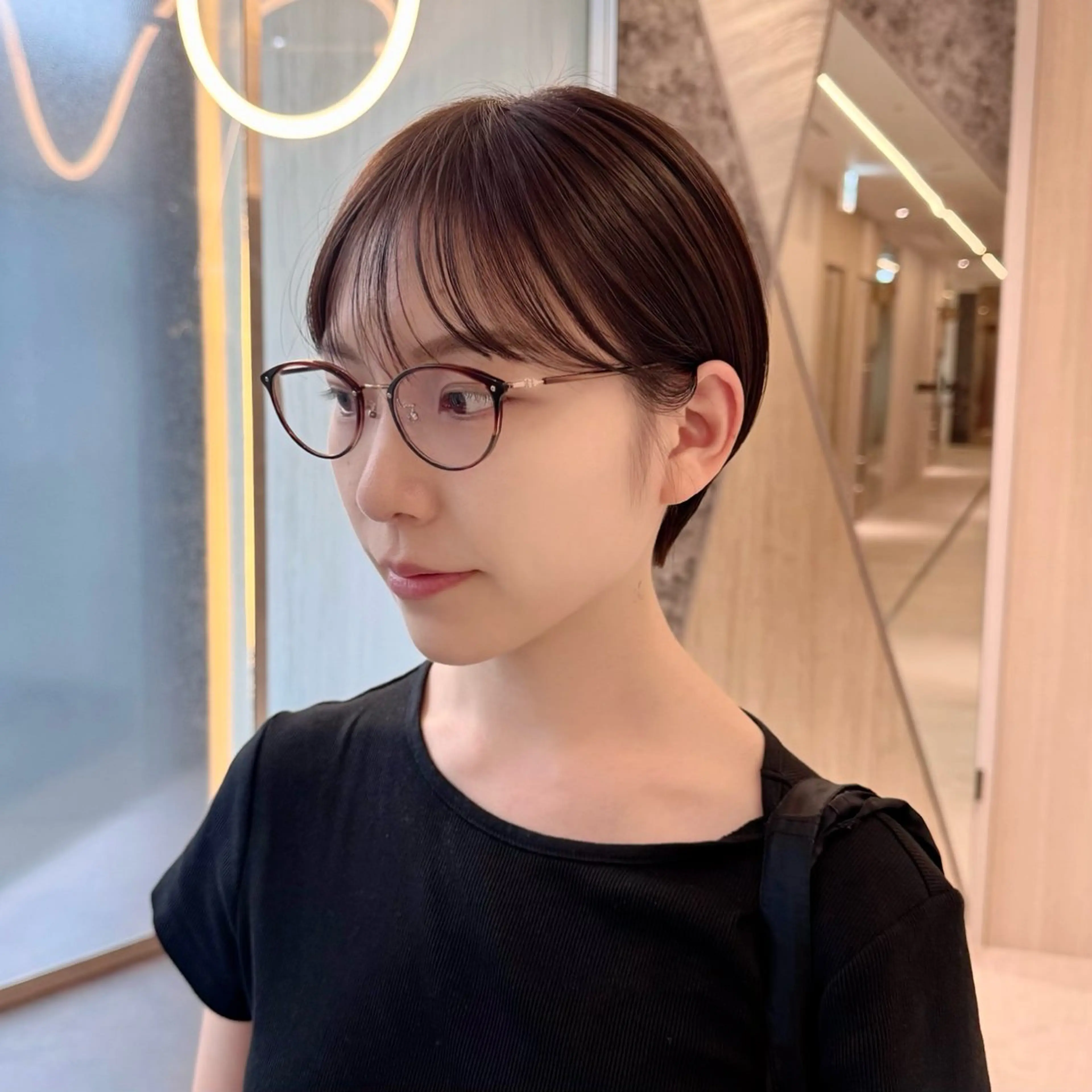 ショート カット ヘアカラー foto所属・𝐁𝐋𝐔𝐄𝐓 /カット特化/荒井のヘアスタイル