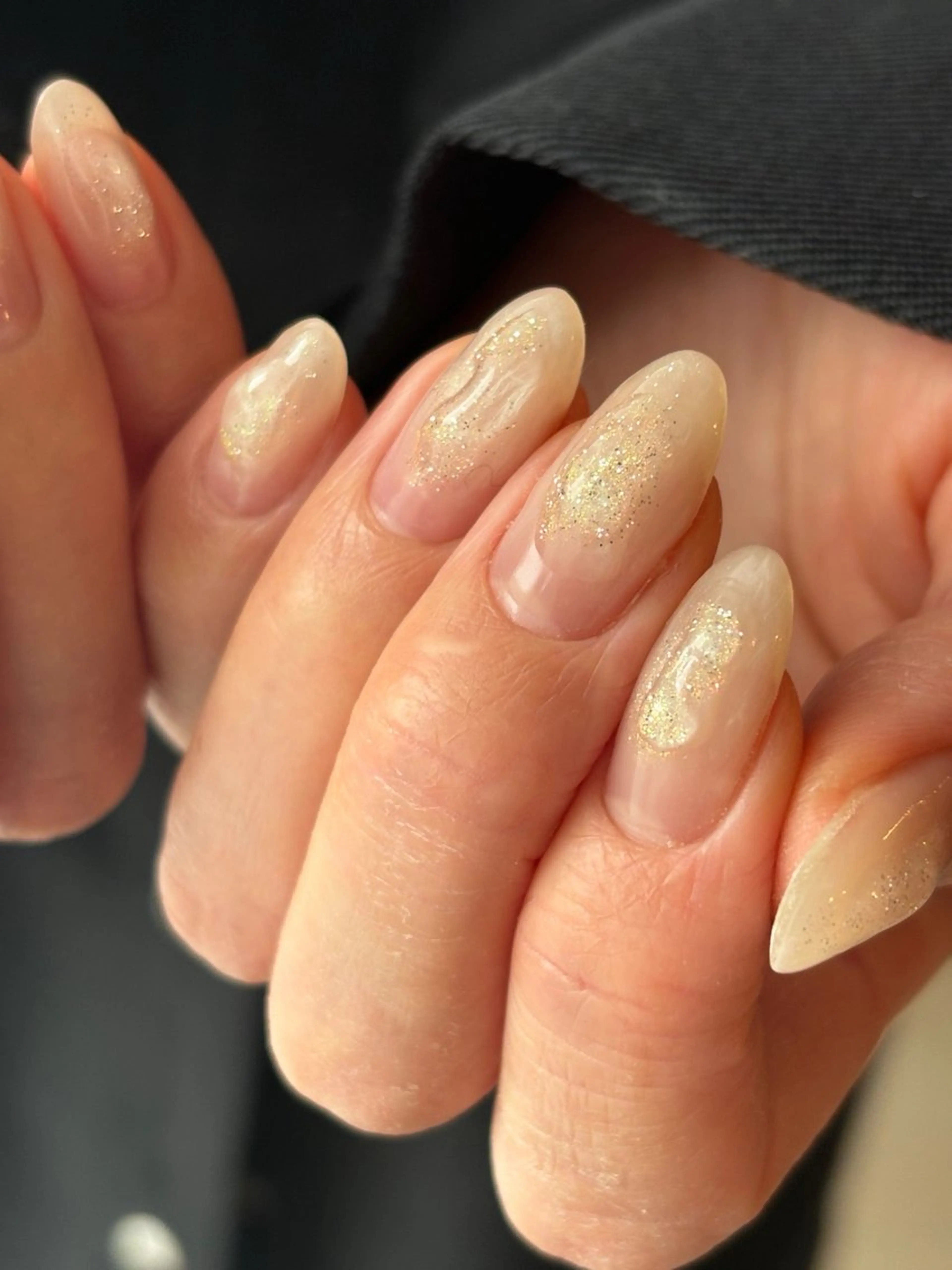 ネイル ホワイト ハンドネイル Elio所属・Elio 国泰寺のネイルデザイン