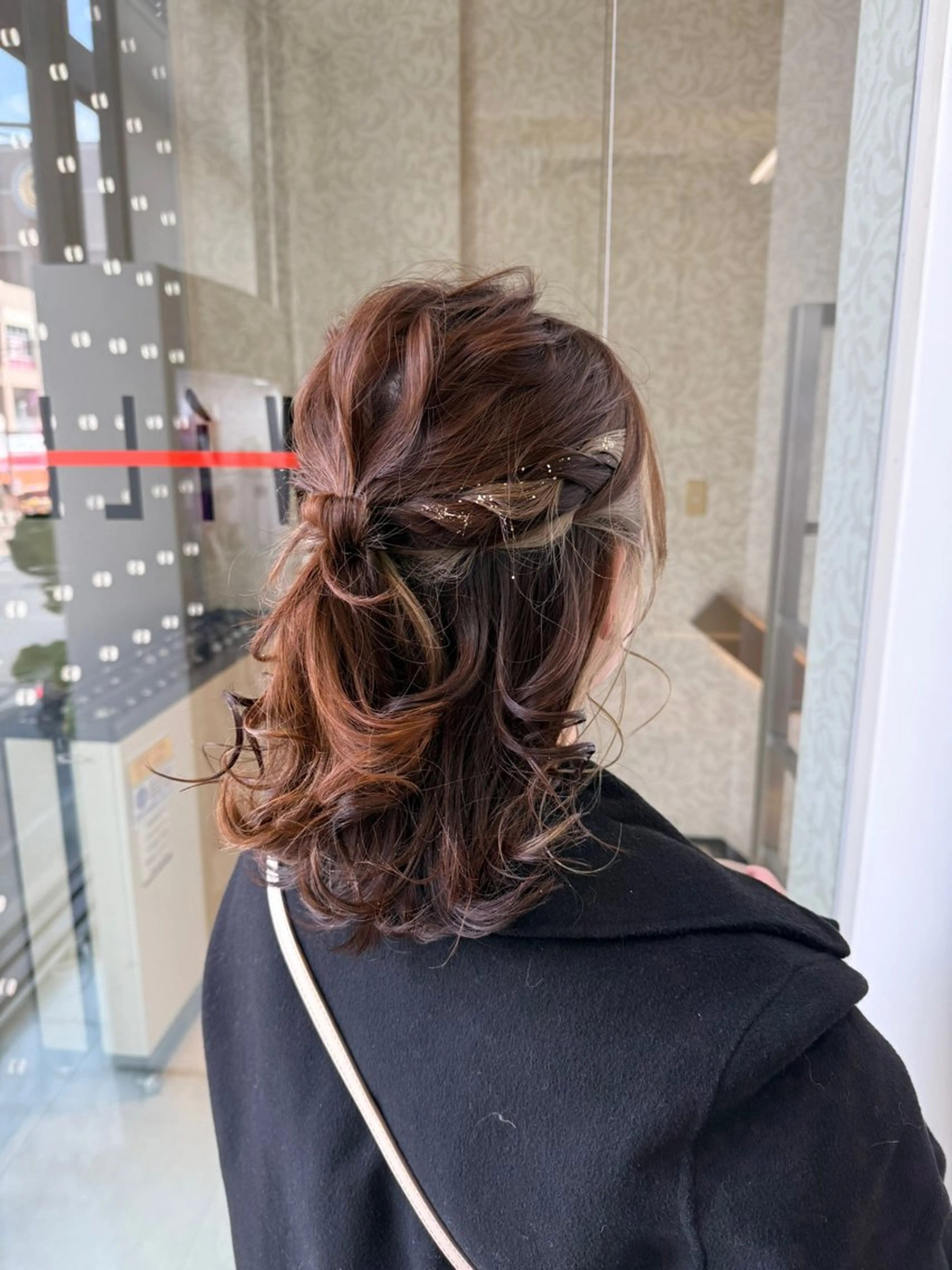 ミディアム ヘアーメイクWILL 西宮店所属・WILL西宮 藤原 佳奈/髪質改善/艶髪のヘアスタイル