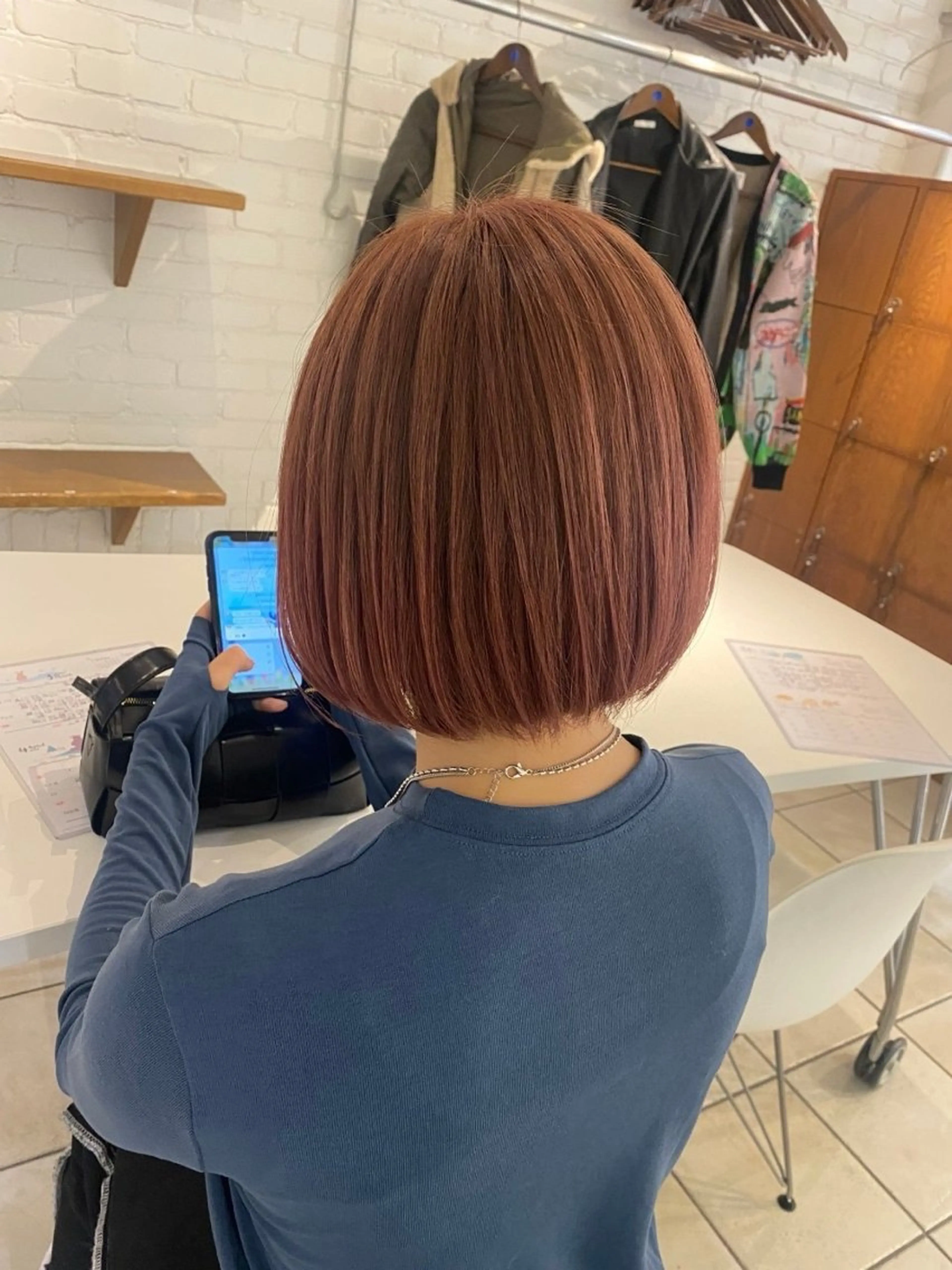 ショート カラー 💫レイヤーカット 💫ブリーチ💫サキのヘアスタイル