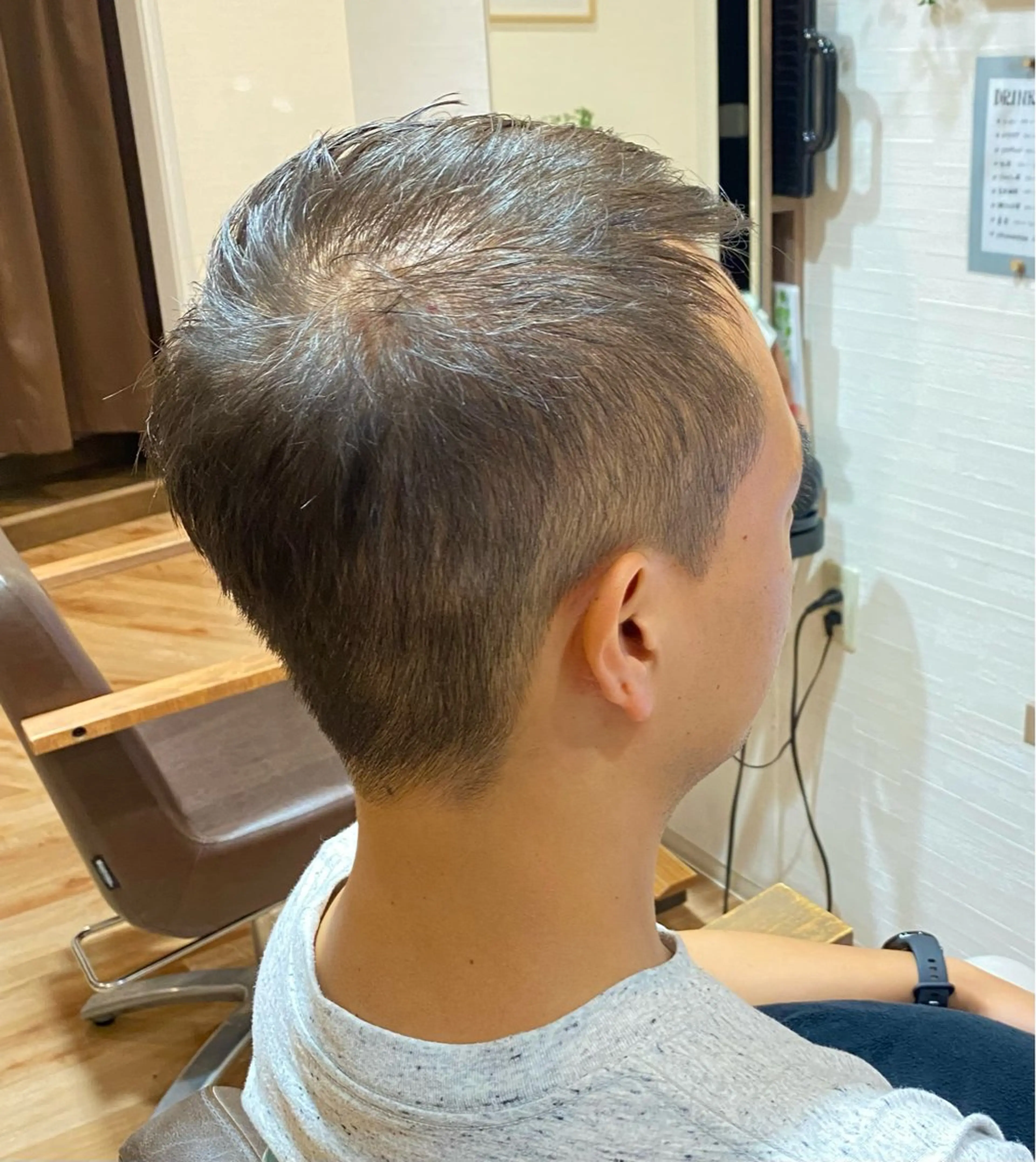 ショート メンズ カット イシカワ ユウタのヘアスタイル