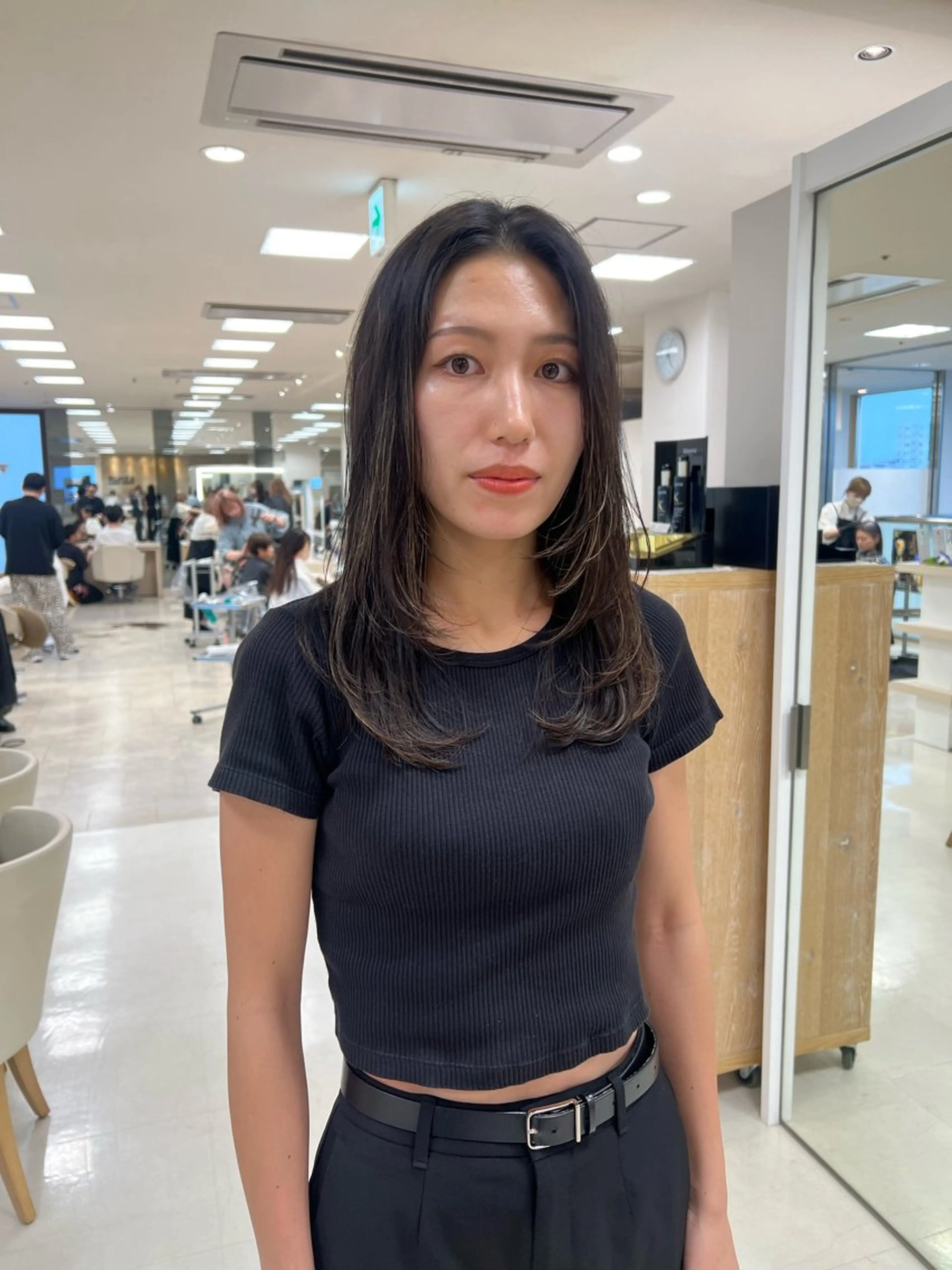 セミロング カット トリートメント ヘアセット ハイトーン/ウルフ /レイヤー/坂野幸伸のヘアスタイル