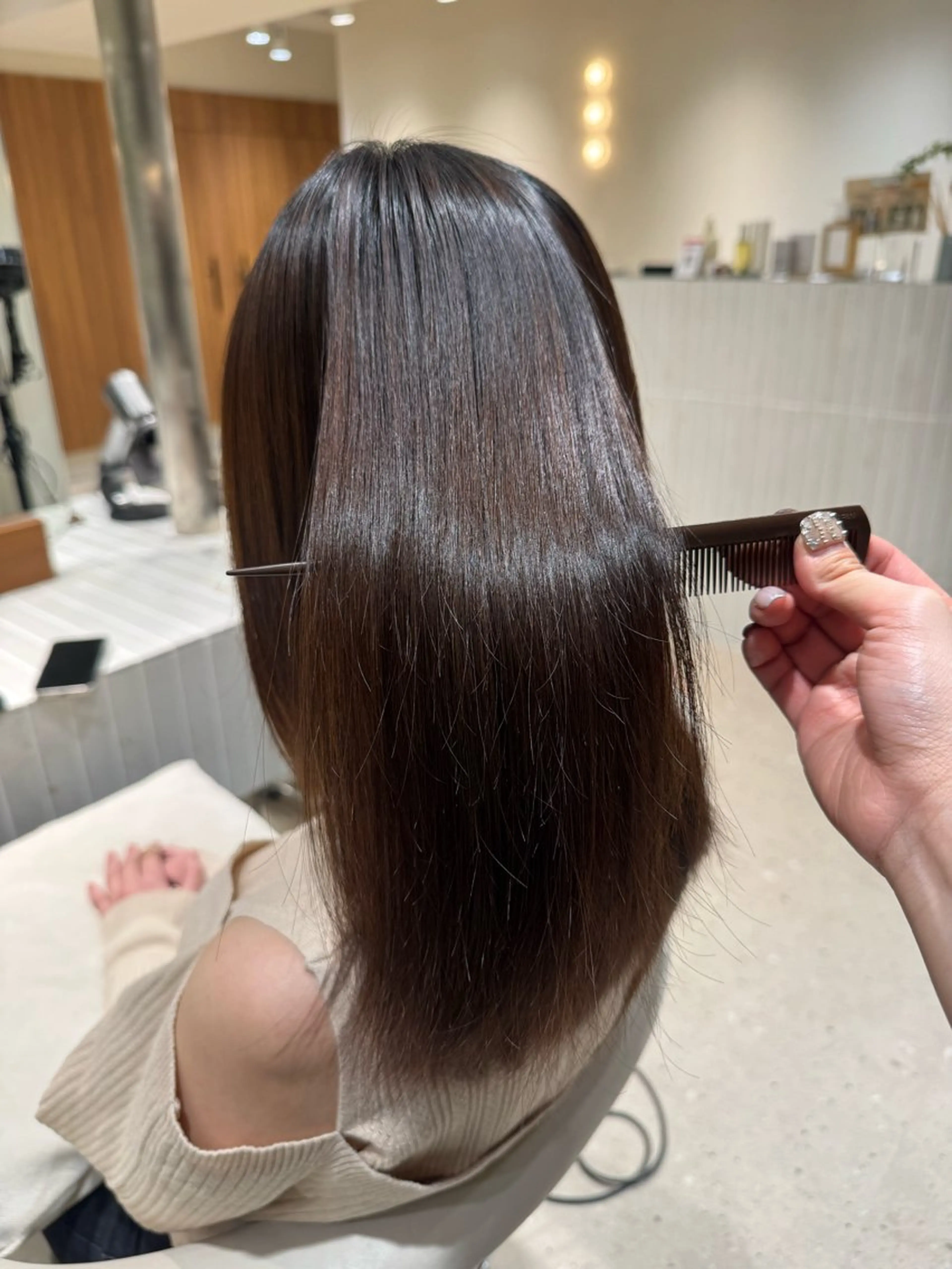 Ence 銀座所属・植木 まりなのヘアスタイル