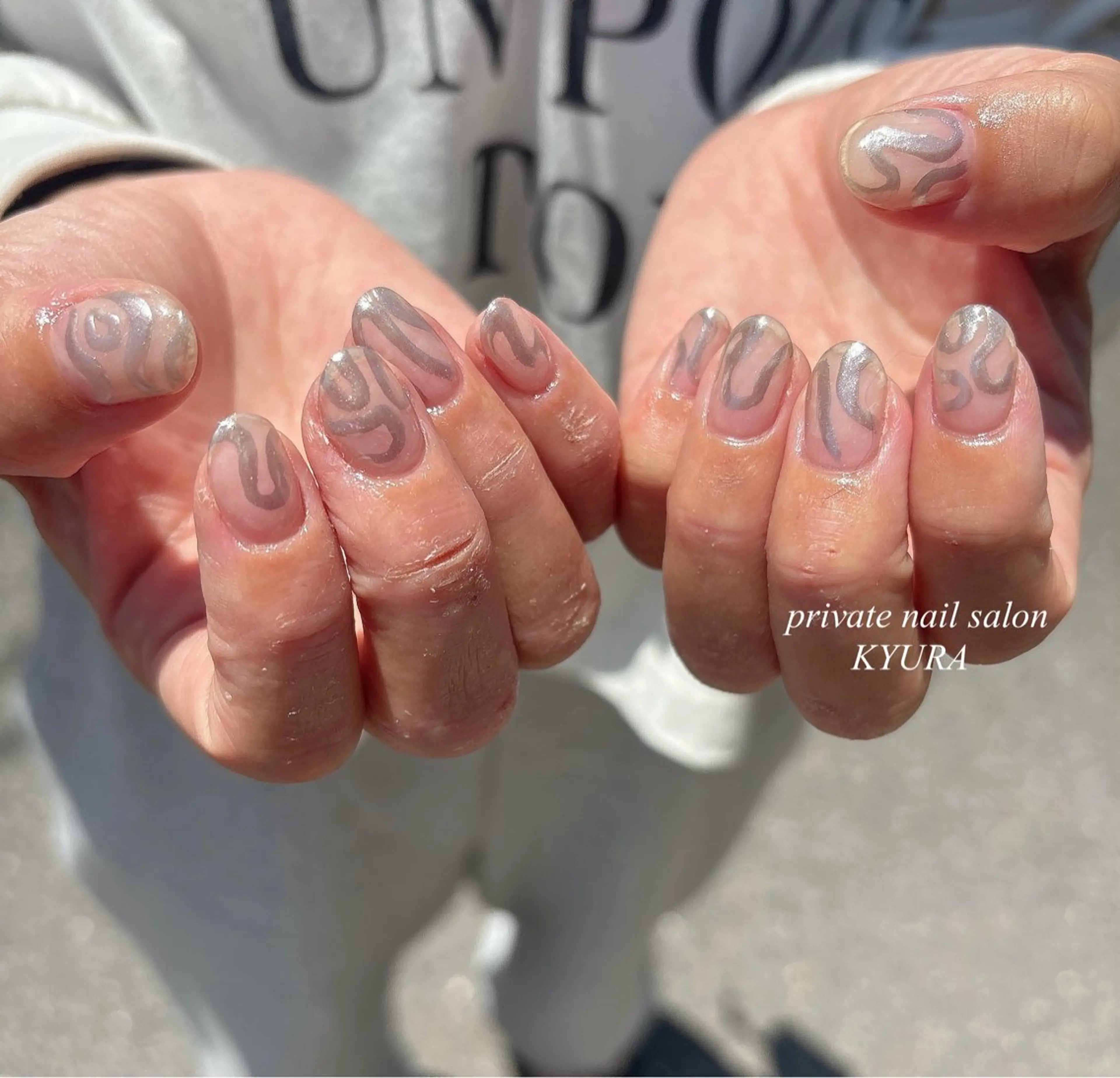 ネイル ミラーネイル ニュアンスネイル 大東市ネイルサロン 【KYURA】ｷｭﾗのネイルデザイン