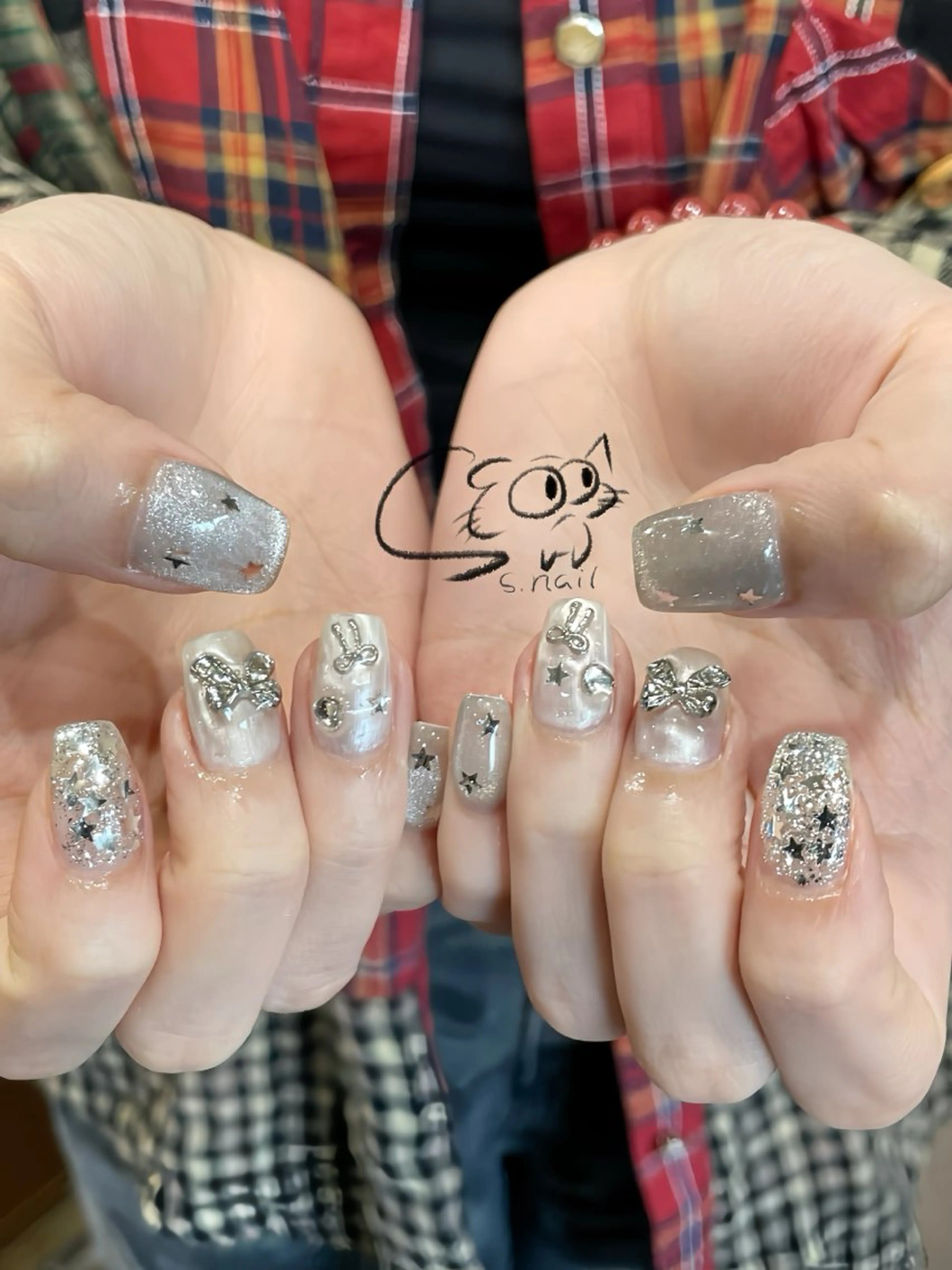 ネイル フレンチネイル ジェルネイル キラキラネイル ラメ(グリッター) マグネットネイル ハンドネイル S.nail所属・S.nail _のネイルデザイン