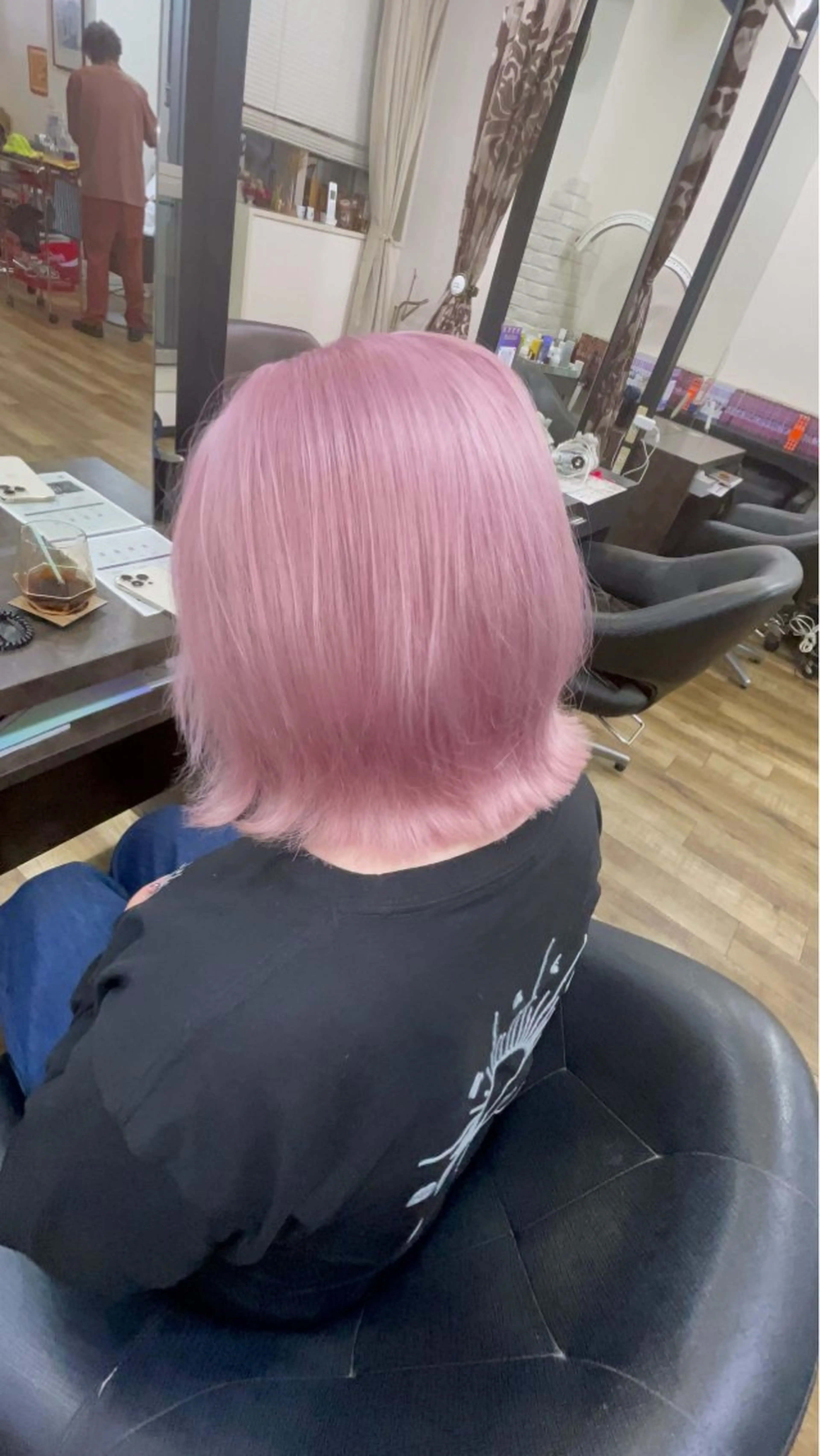 ショート カラー 髪質改善×艶カラー ANDIAMO 楓のヘアスタイル