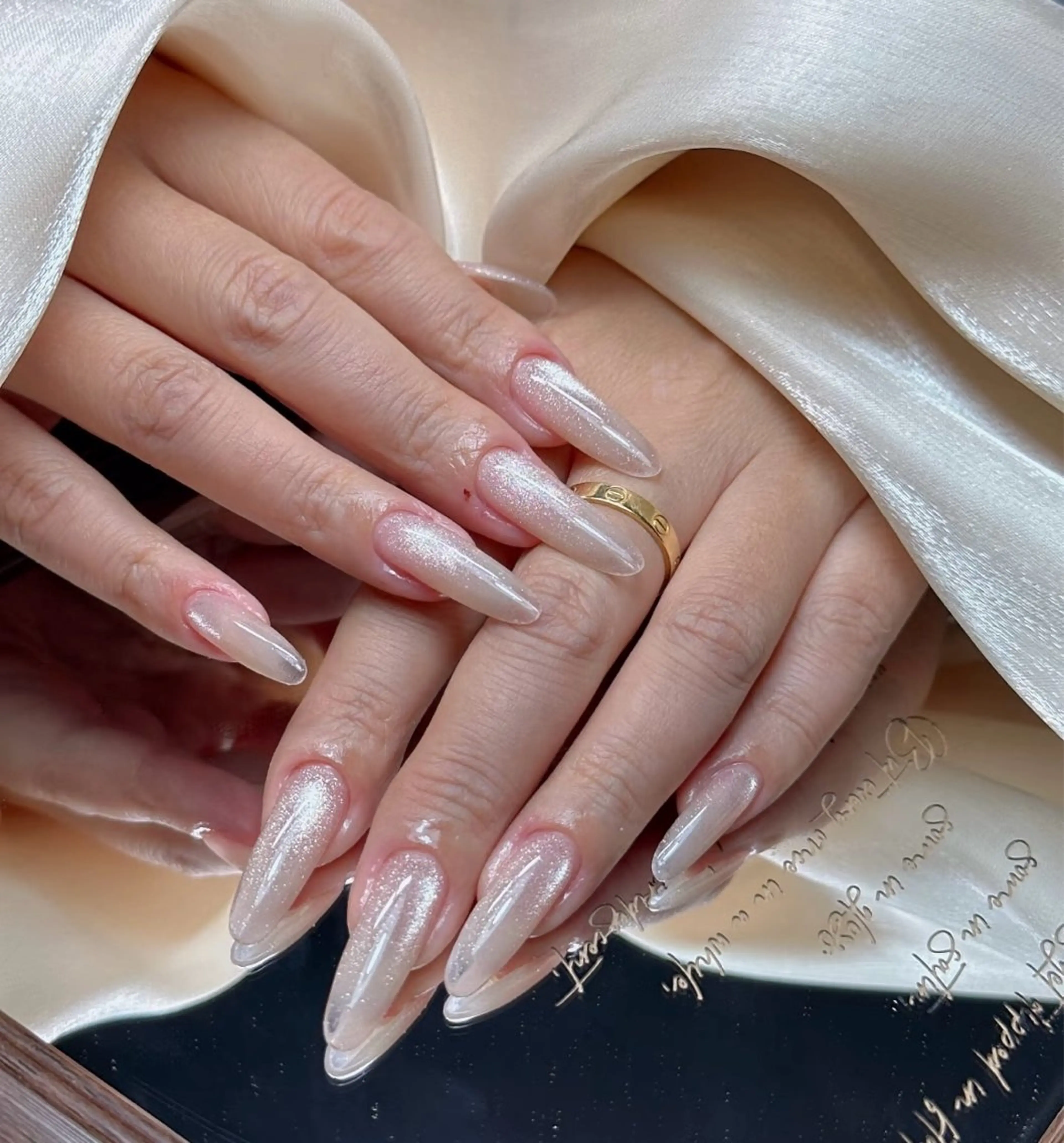 ネイル アートネイル べっ甲ネイル チークネイル 長さ出し フラッシュネイル ハンドネイル ハンドケア For you. Nail Salonのネイルデザイン