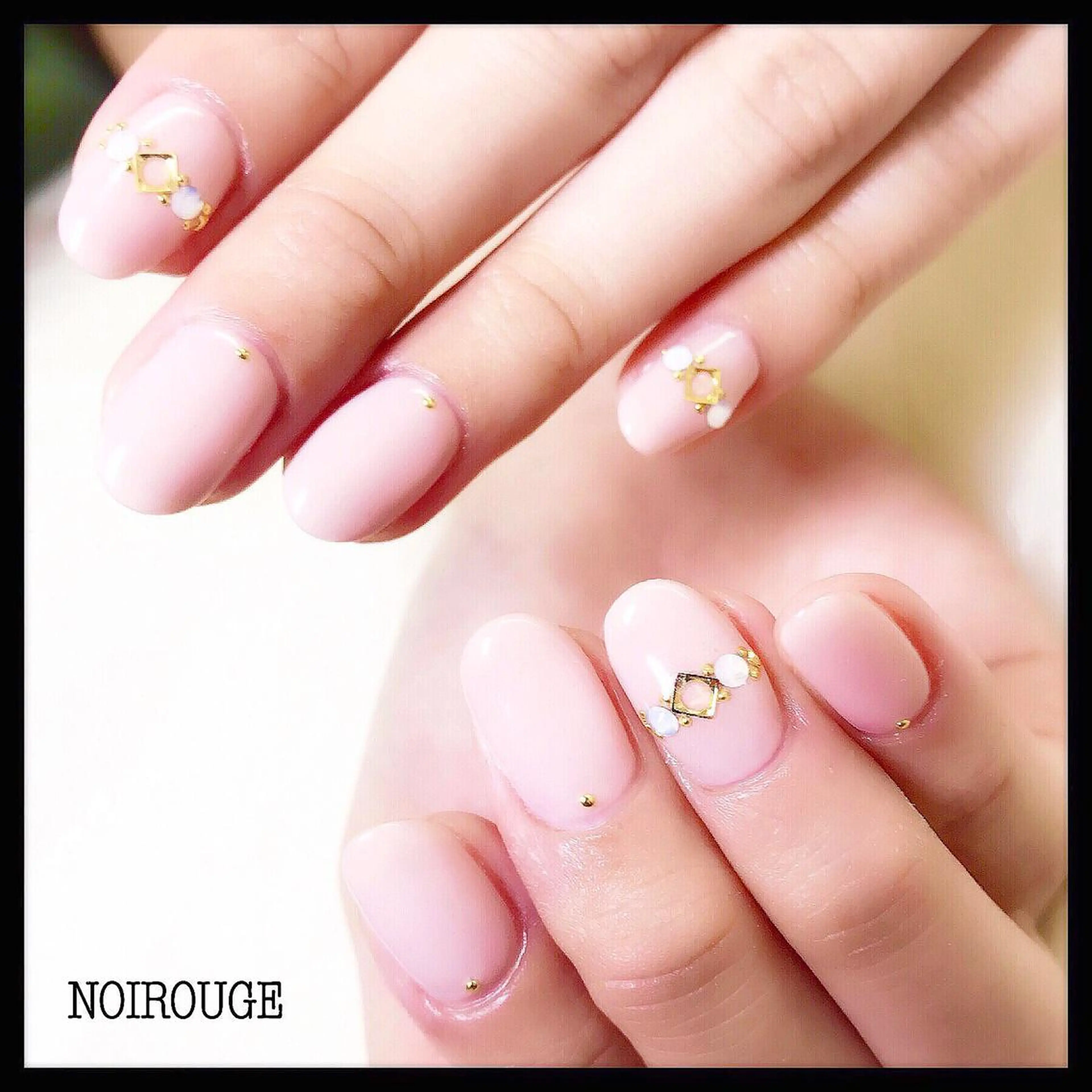 ネイル NOIROUGE所属・NOI ROUGEのネイルデザイン