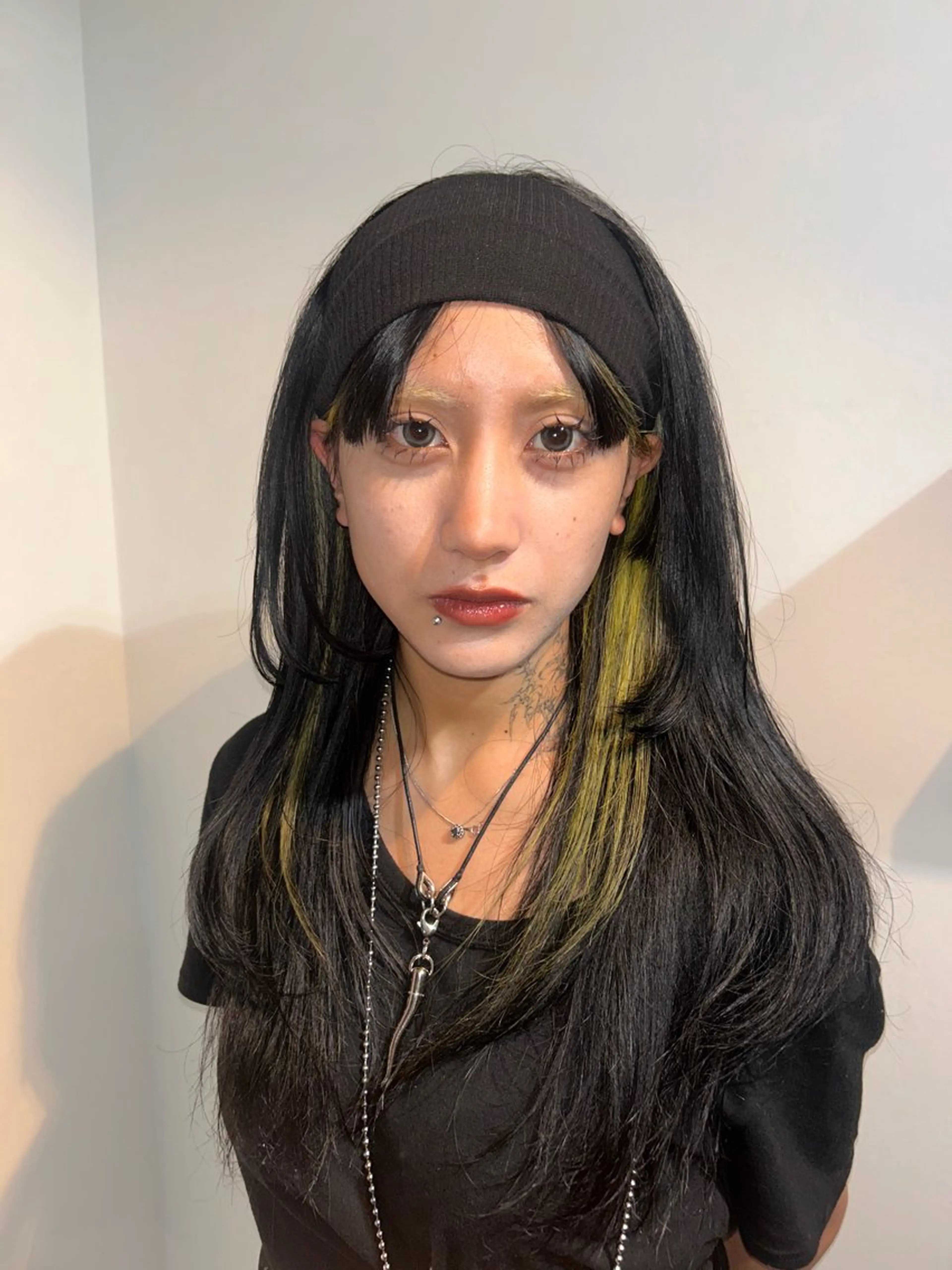 カラー スギヤマ シユのヘアスタイル