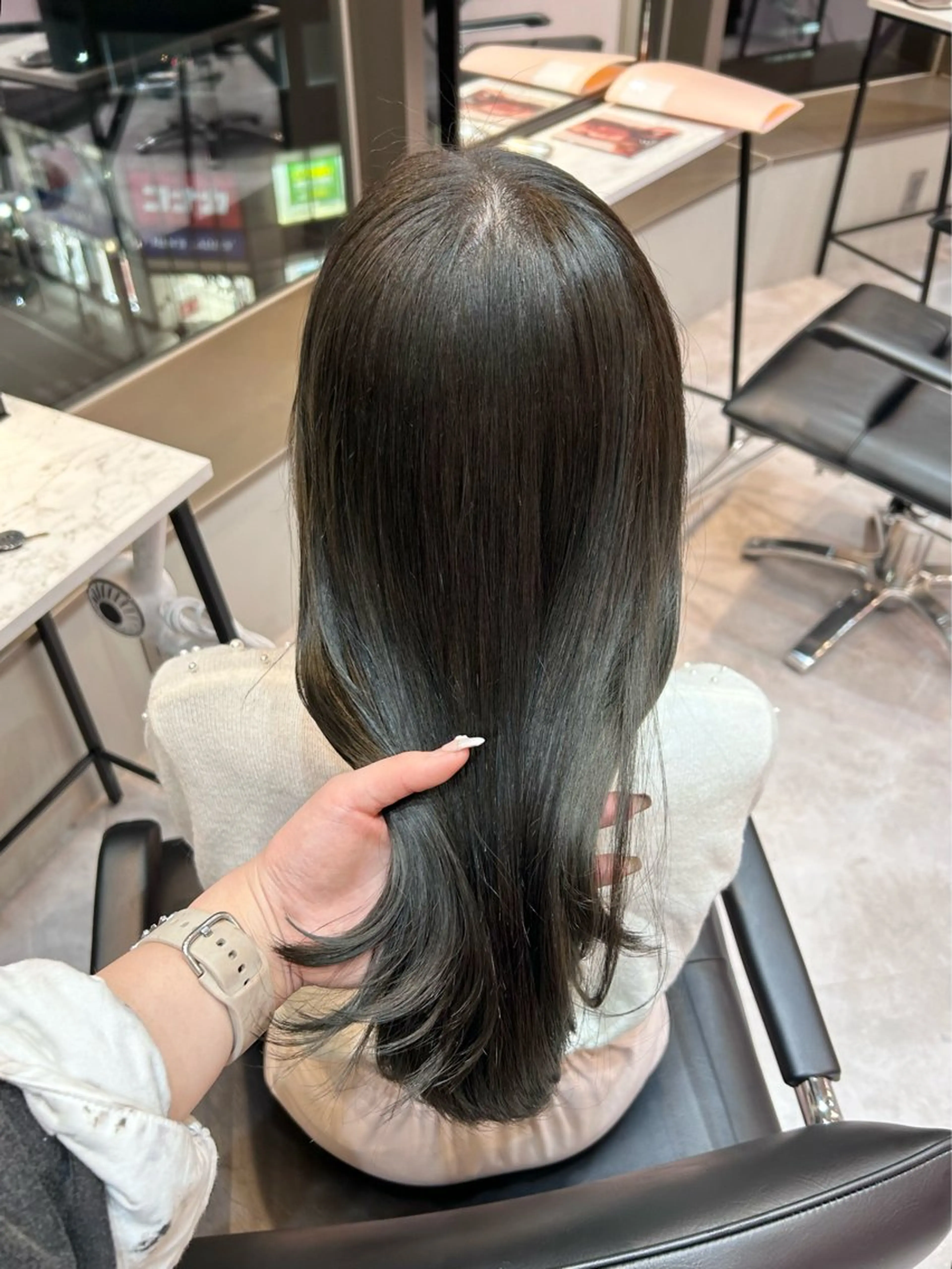 ロング ヘアカラー 🐰🎀艶髪特化 yuzuka🎀🐰のヘアスタイル