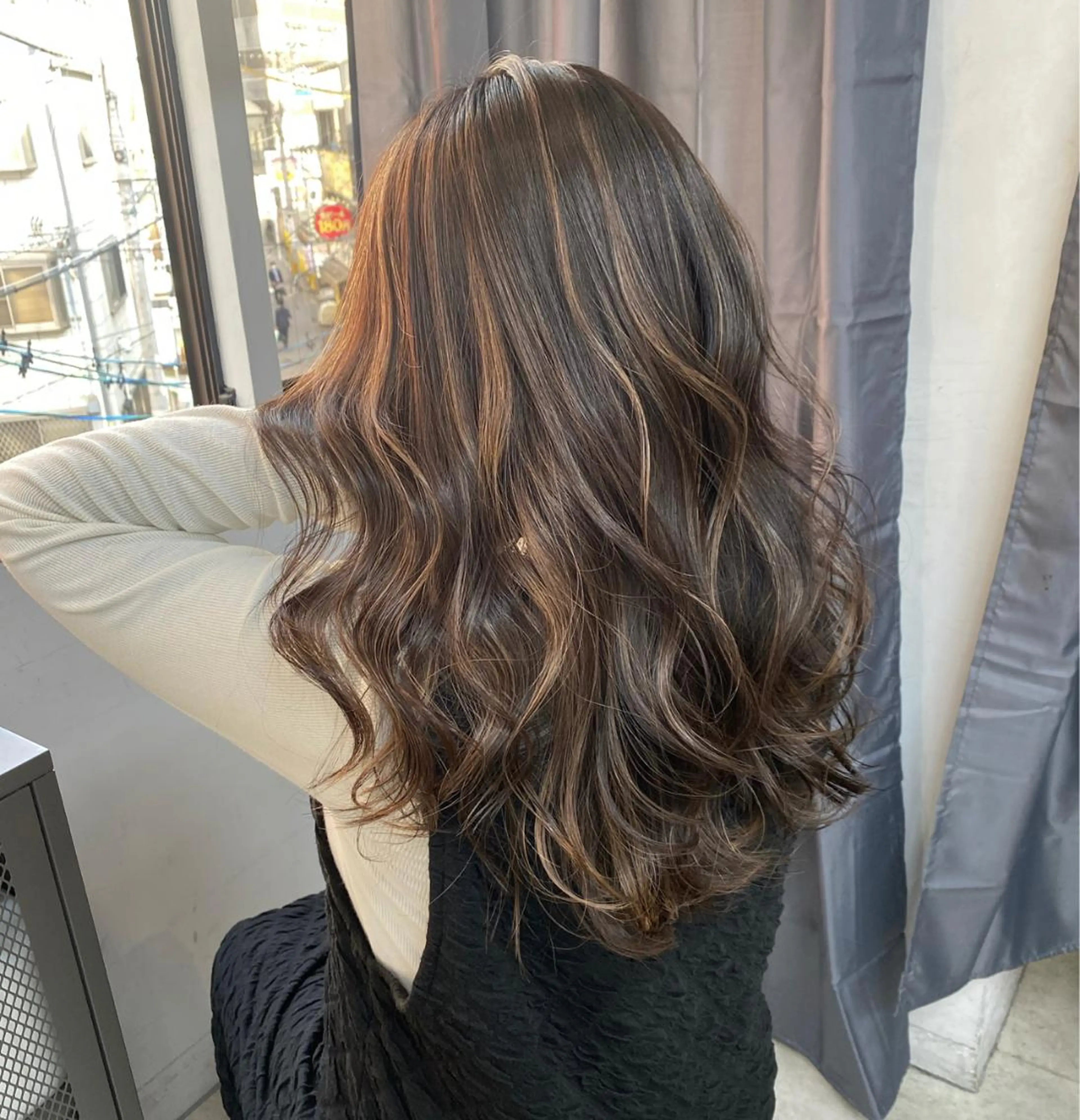 セミロング ヘアカラー ハイライト、レイヤー カット/西梅田/中西のヘアスタイル