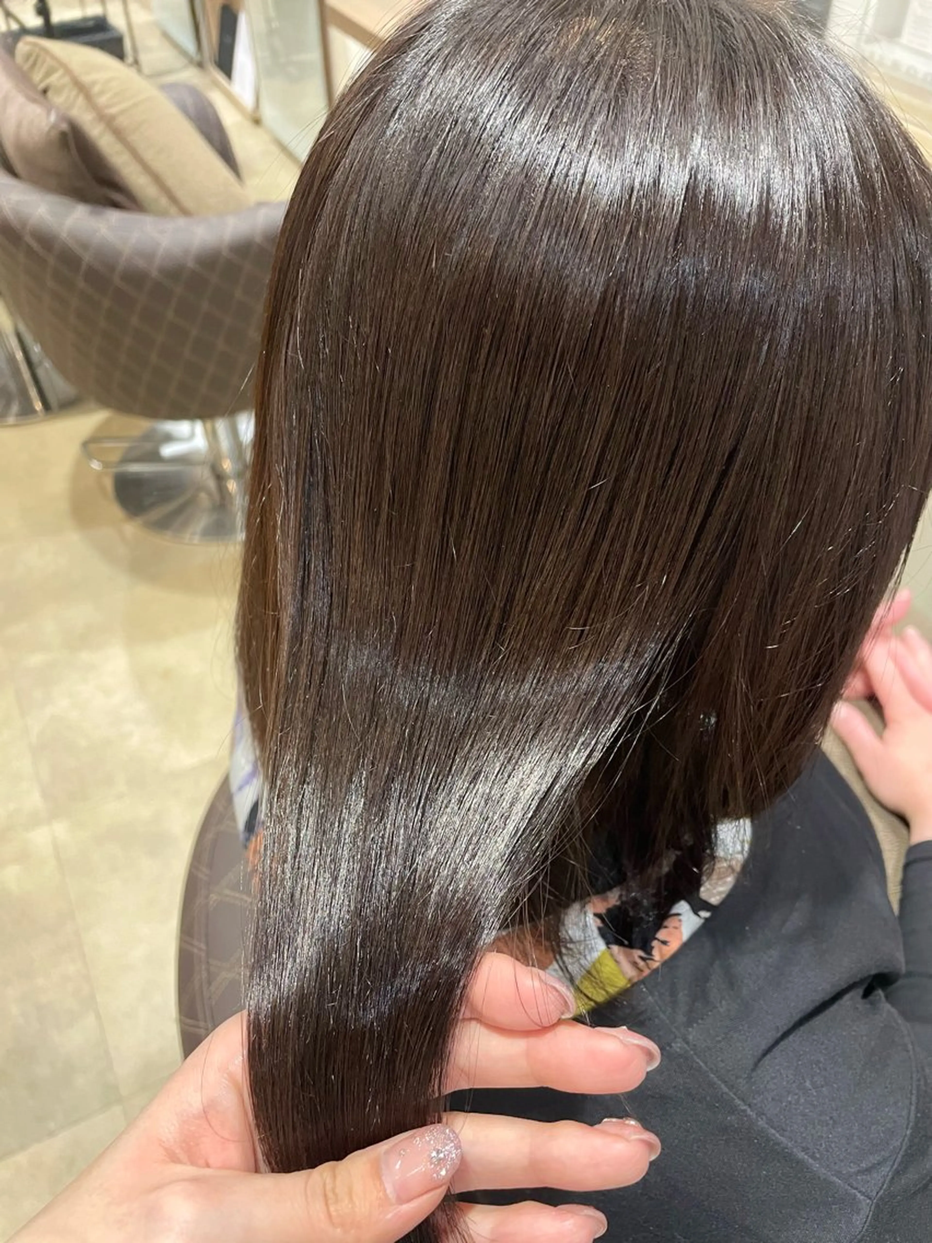 ミディアム カラー ヘアカラー トリートメント 緑川 佳薫のヘアスタイル